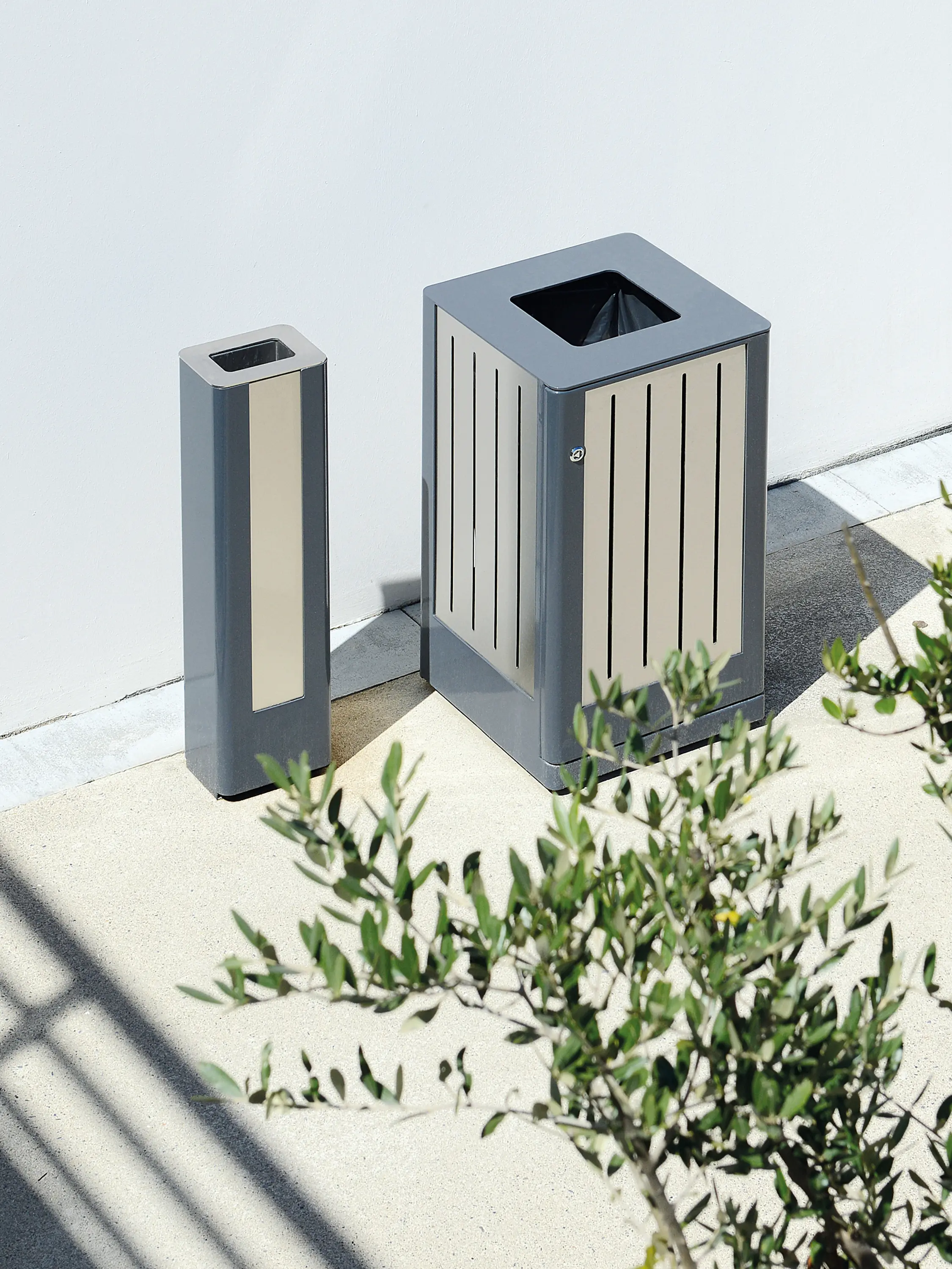 Univers et Cité - Mobilier urbain - Fusion Bin & Ashtray