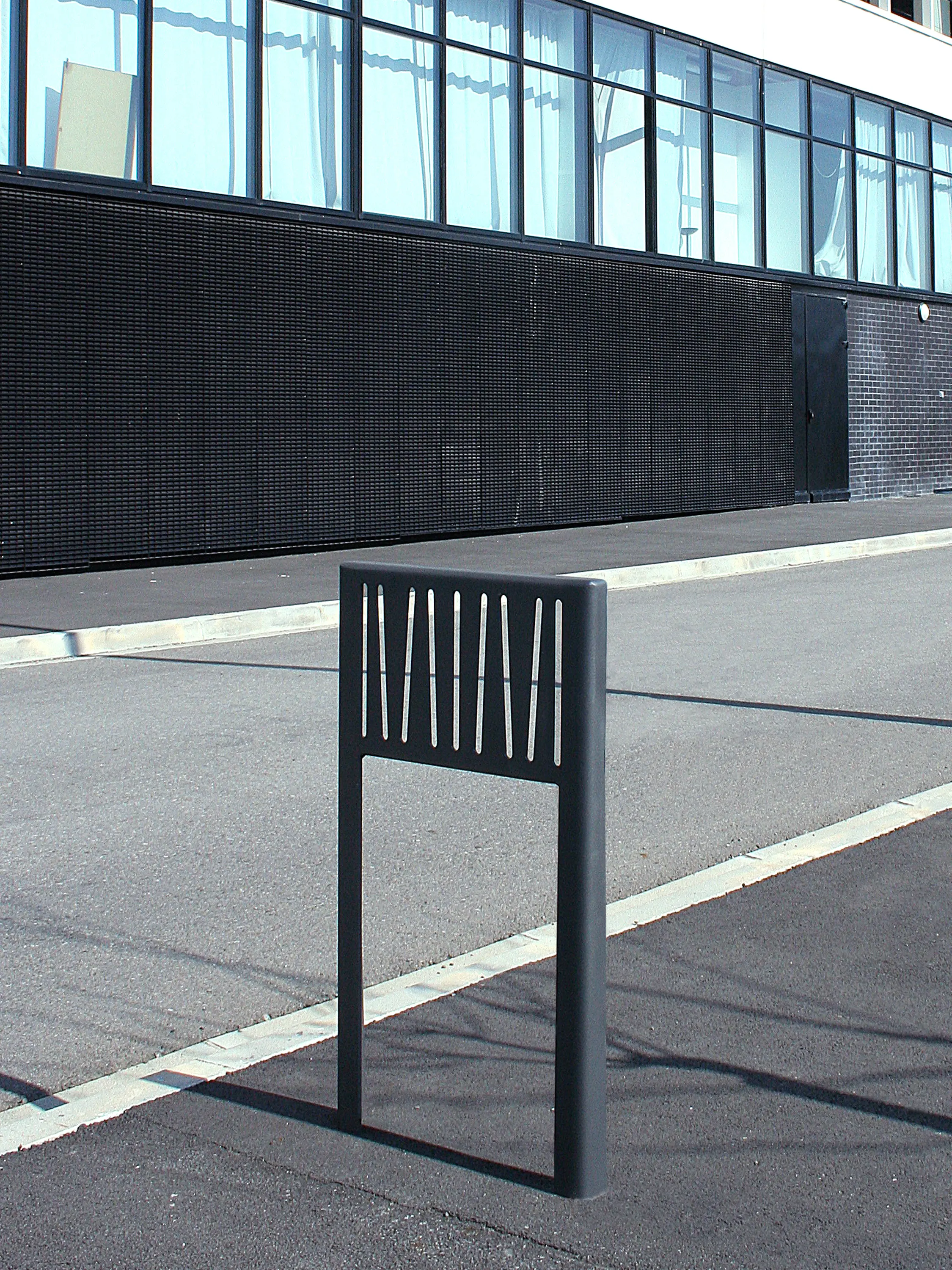 gallery-slide-0