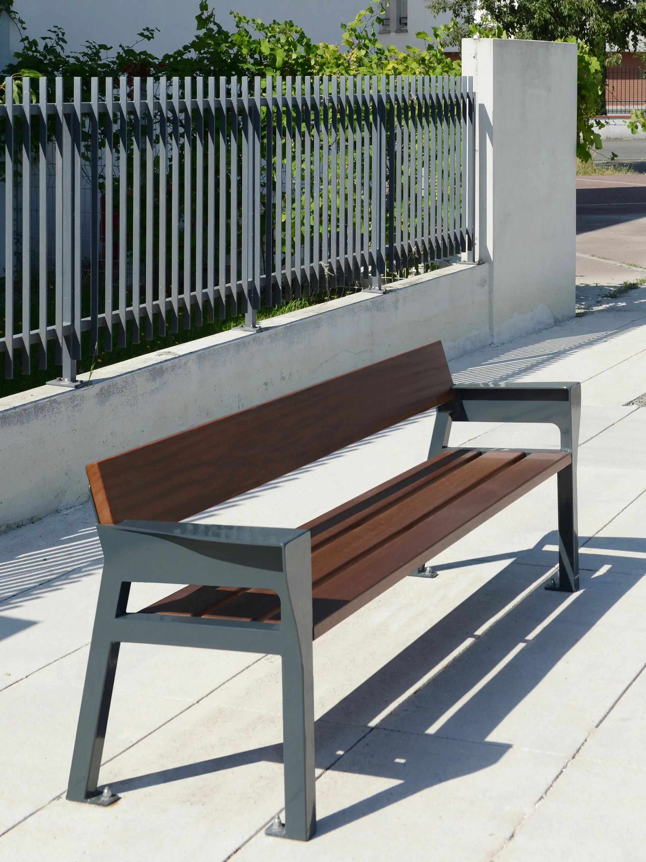 Univers et Cité - Mobilier urbain - Link Bench