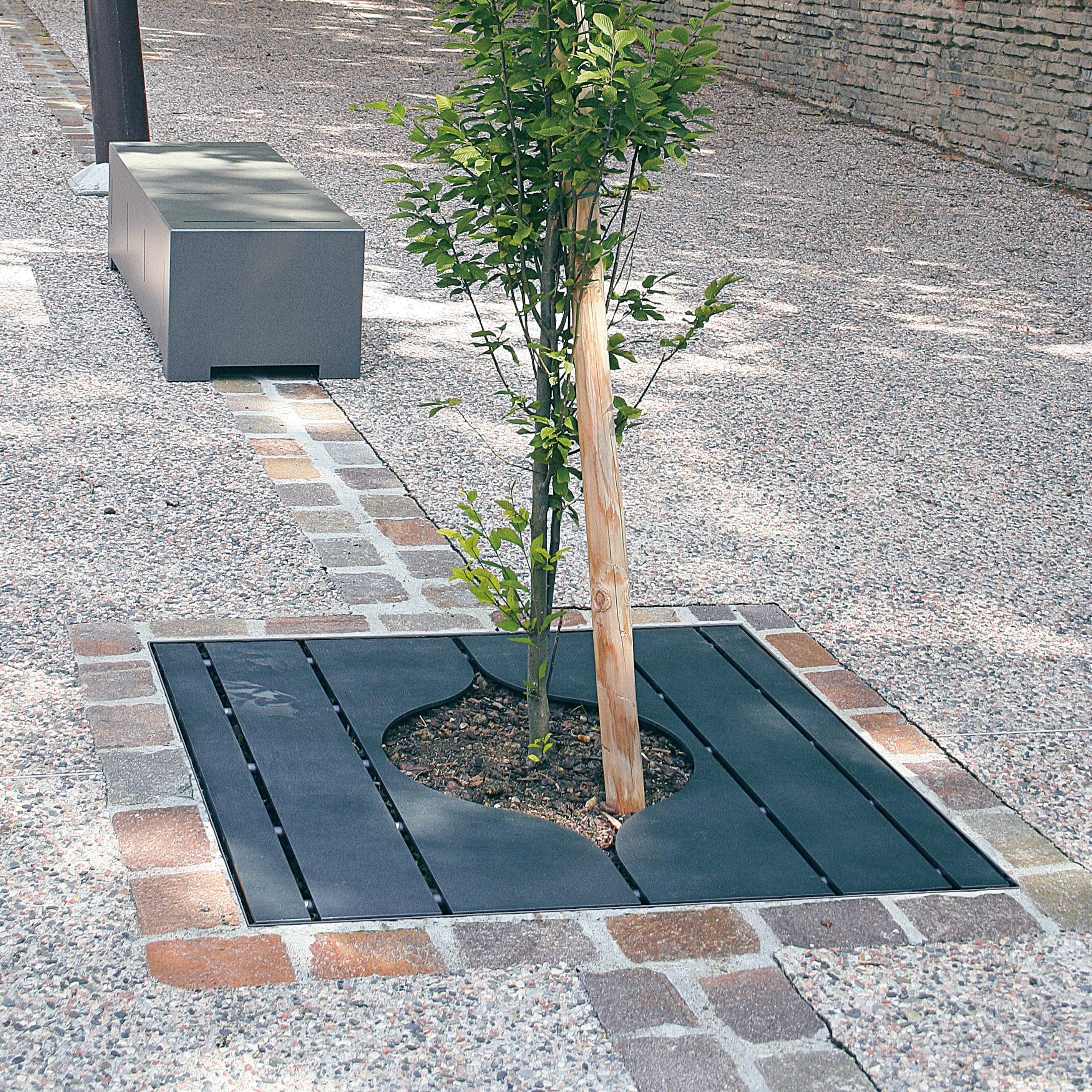 Display product Link Tree Grates from manufacturer Univers et Cité - Mobilier urbain