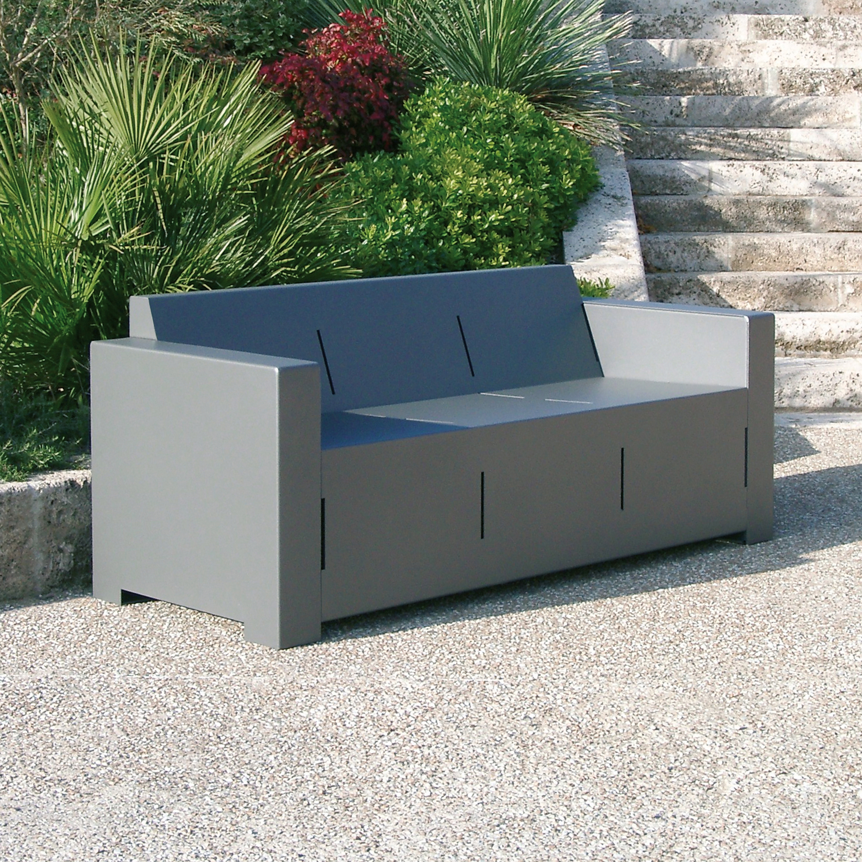 Display product Manoa Bench from manufacturer Univers et Cité - Mobilier urbain