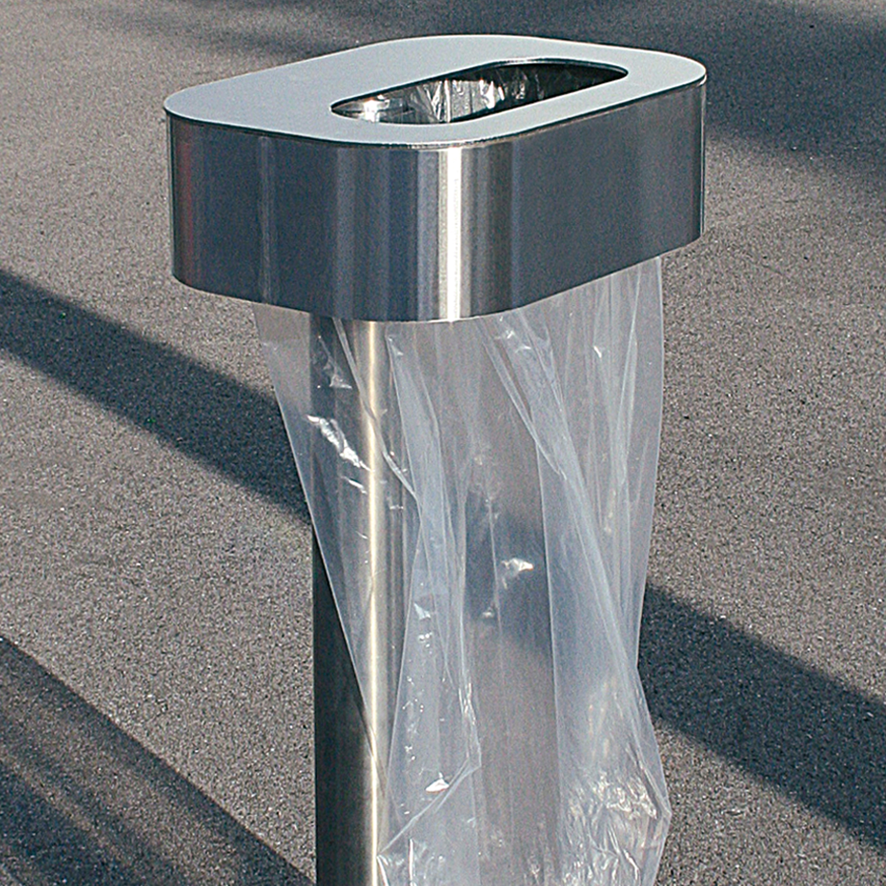 Display product Vigi Stainless Steel Bin from manufacturer Univers et Cité - Mobilier urbain