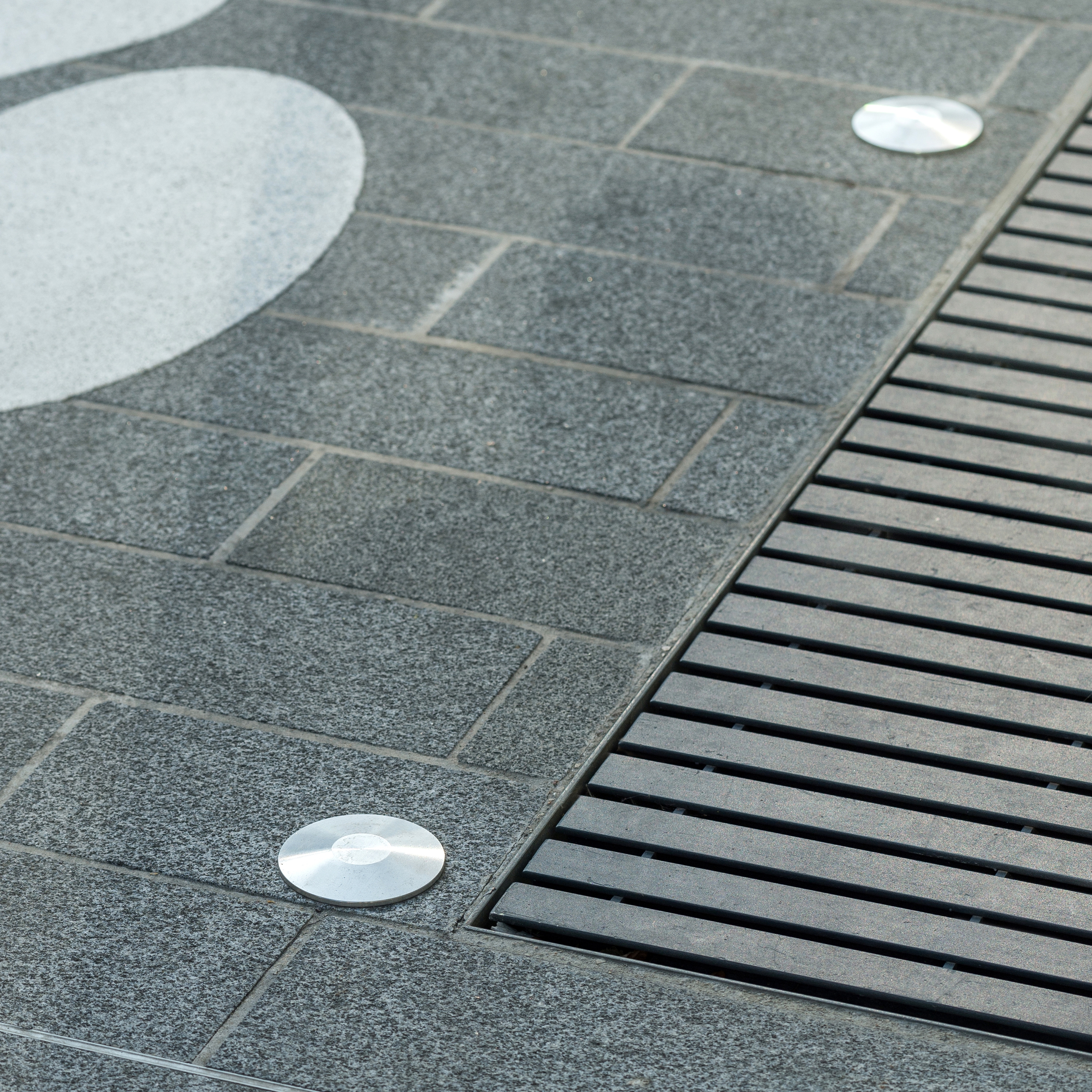 Display product Smooth Vision Studs from manufacturer Univers et Cité - Mobilier urbain