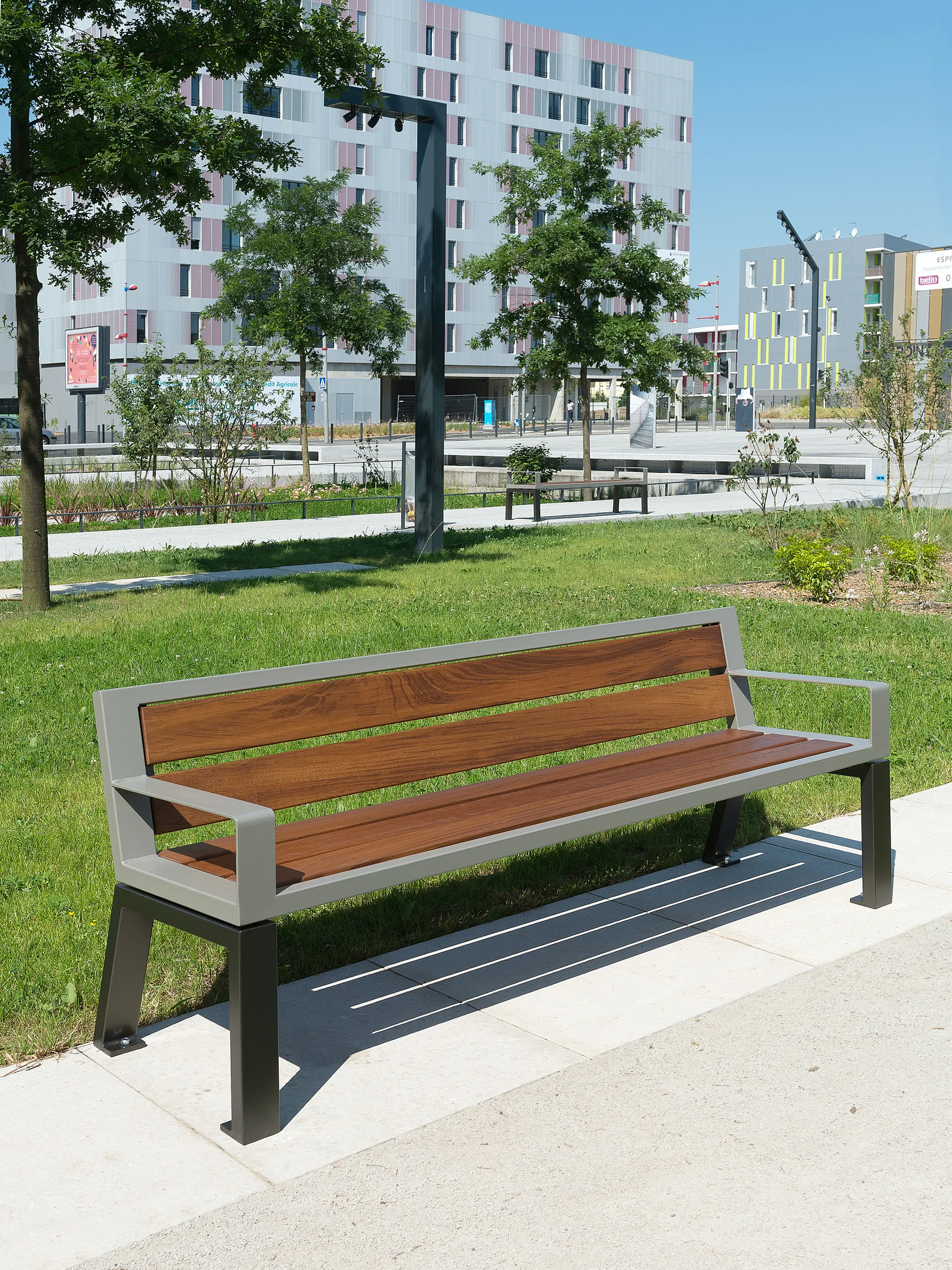 Univers et Cité - Mobilier urbain - Zéo Bench