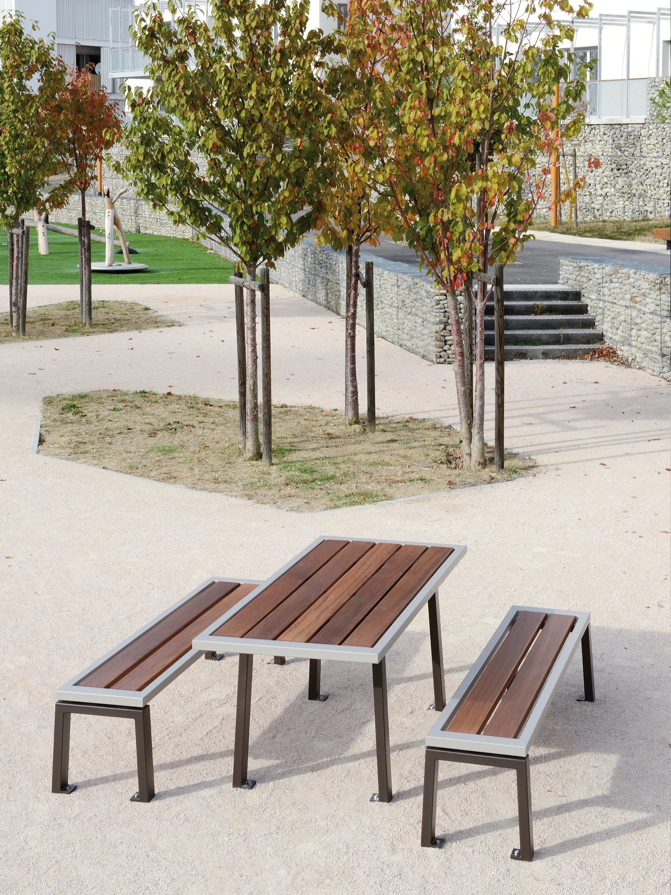 Univers et Cité - Mobilier urbain - Zéo Table