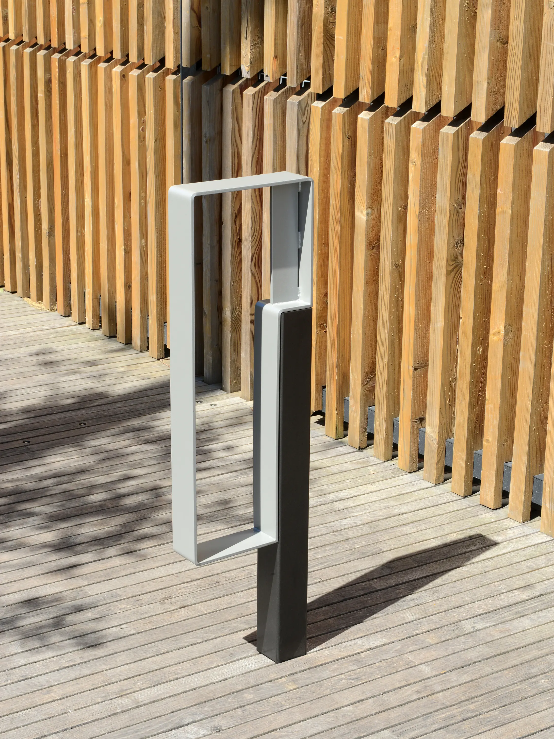 Univers et Cité - Mobilier urbain - Appui-vélo Zéo