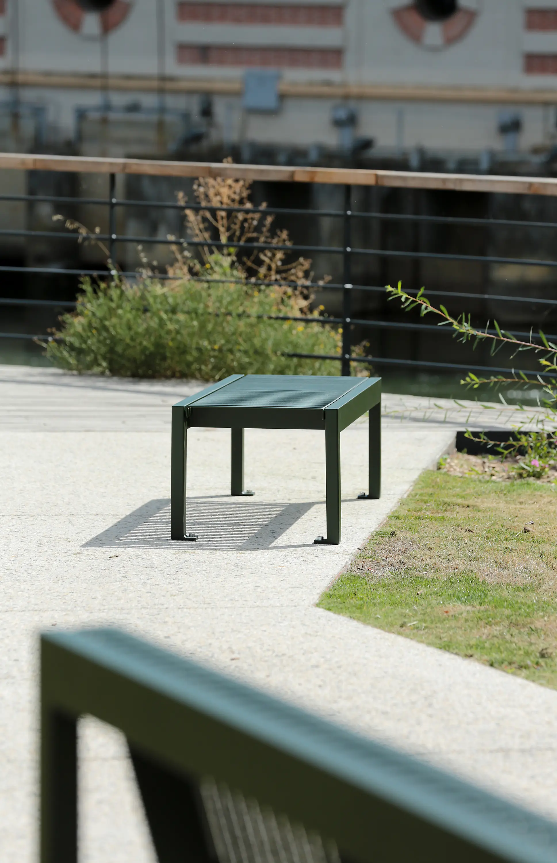 gallery-slide-0