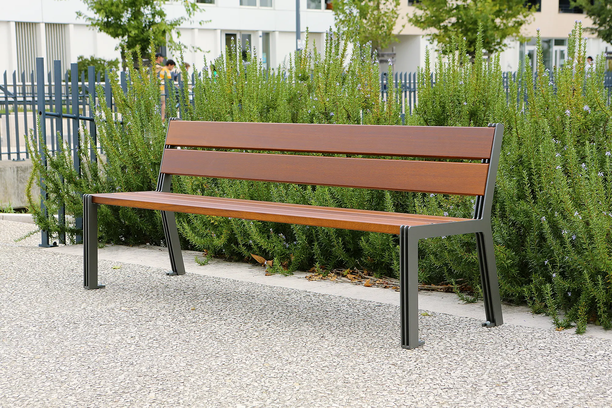 Univers et Cité - Mobilier urbain - Arlo Bench