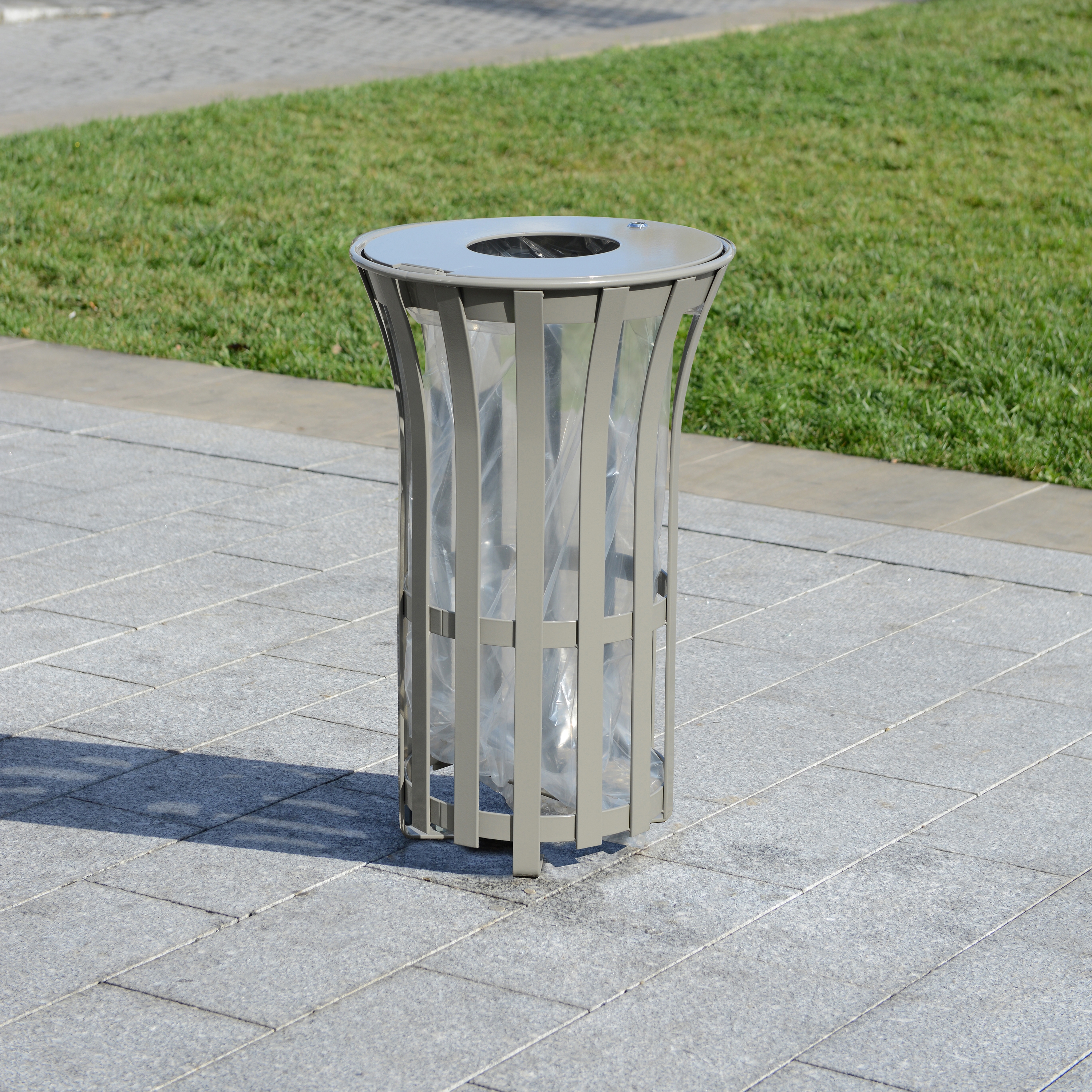 Produkt Cargo Bin des Herstellers Univers et Cité - Mobilier urbain anzeigen