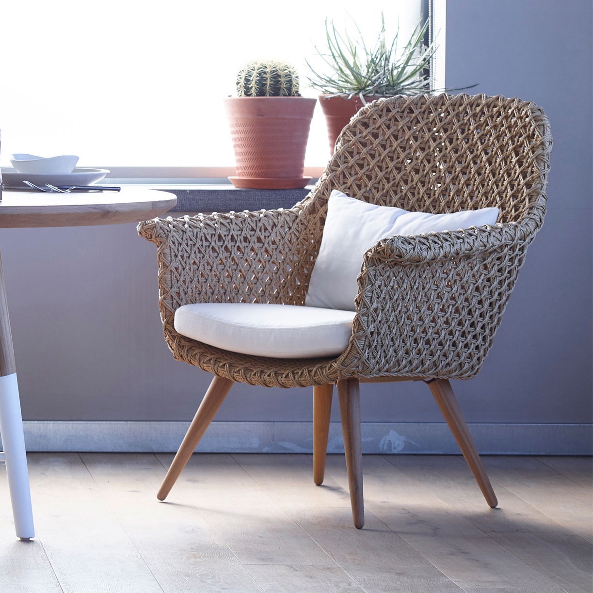 Mostra il prodotto Athina Lounge Chair - cord del produttore MARY&