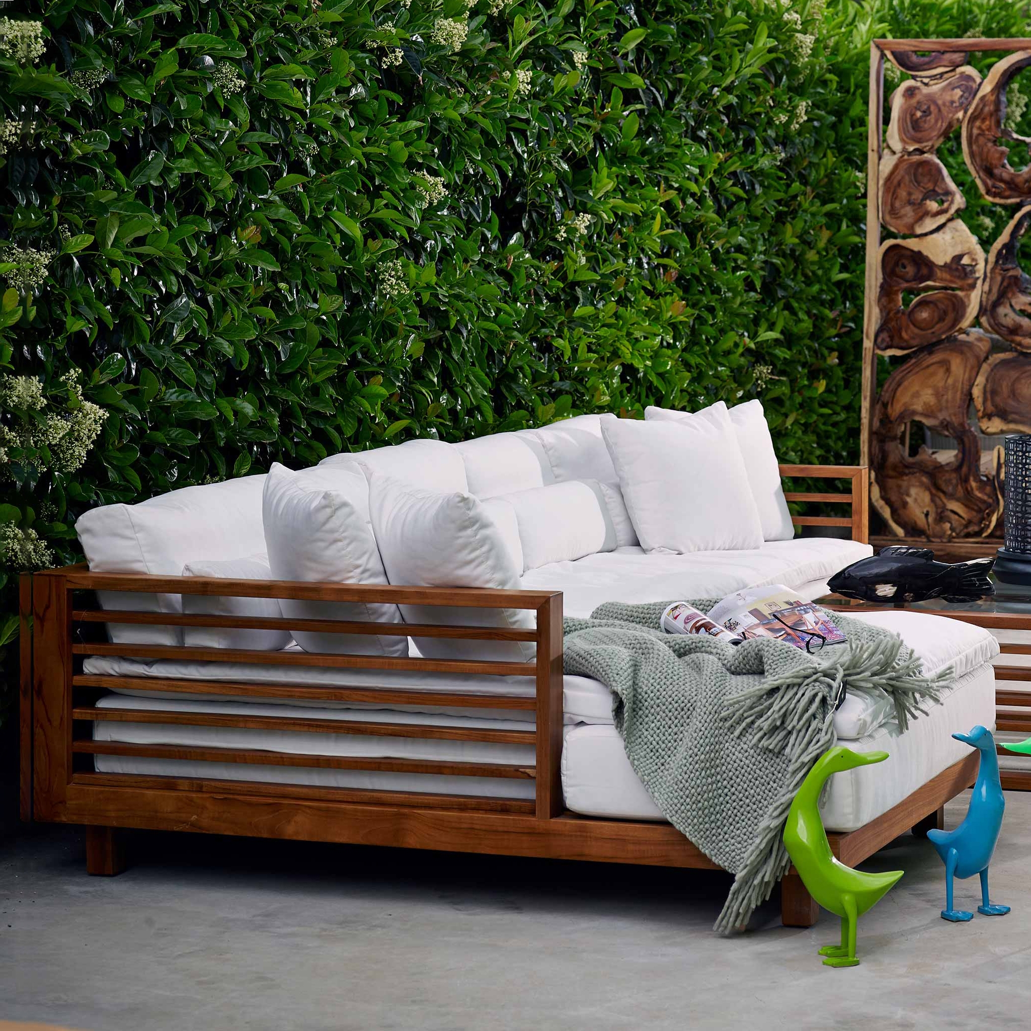 Display product Milano Corner Sofa - teak from manufacturer MARY&