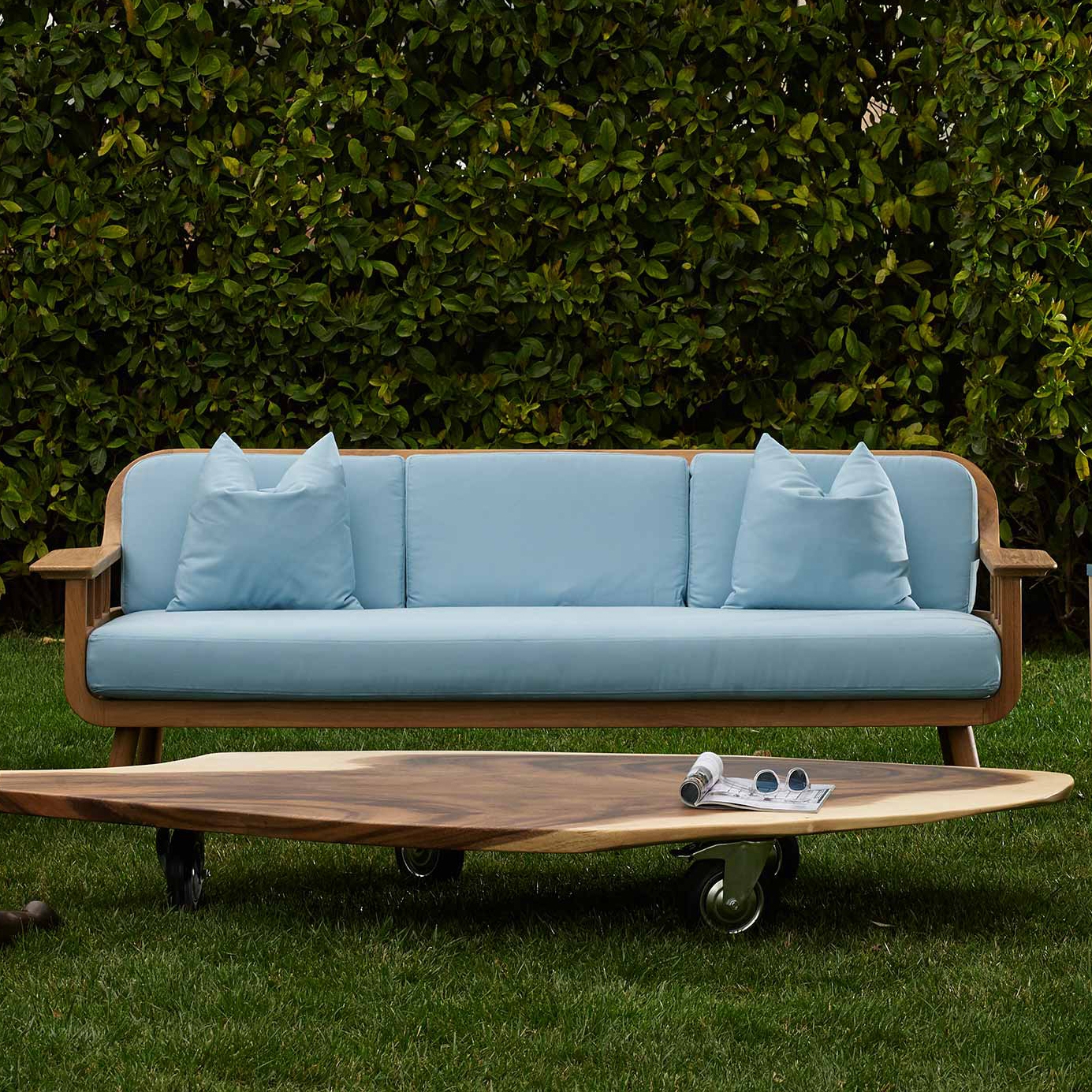 Display product Milano Nest Lounge Set - teak from manufacturer MARY&