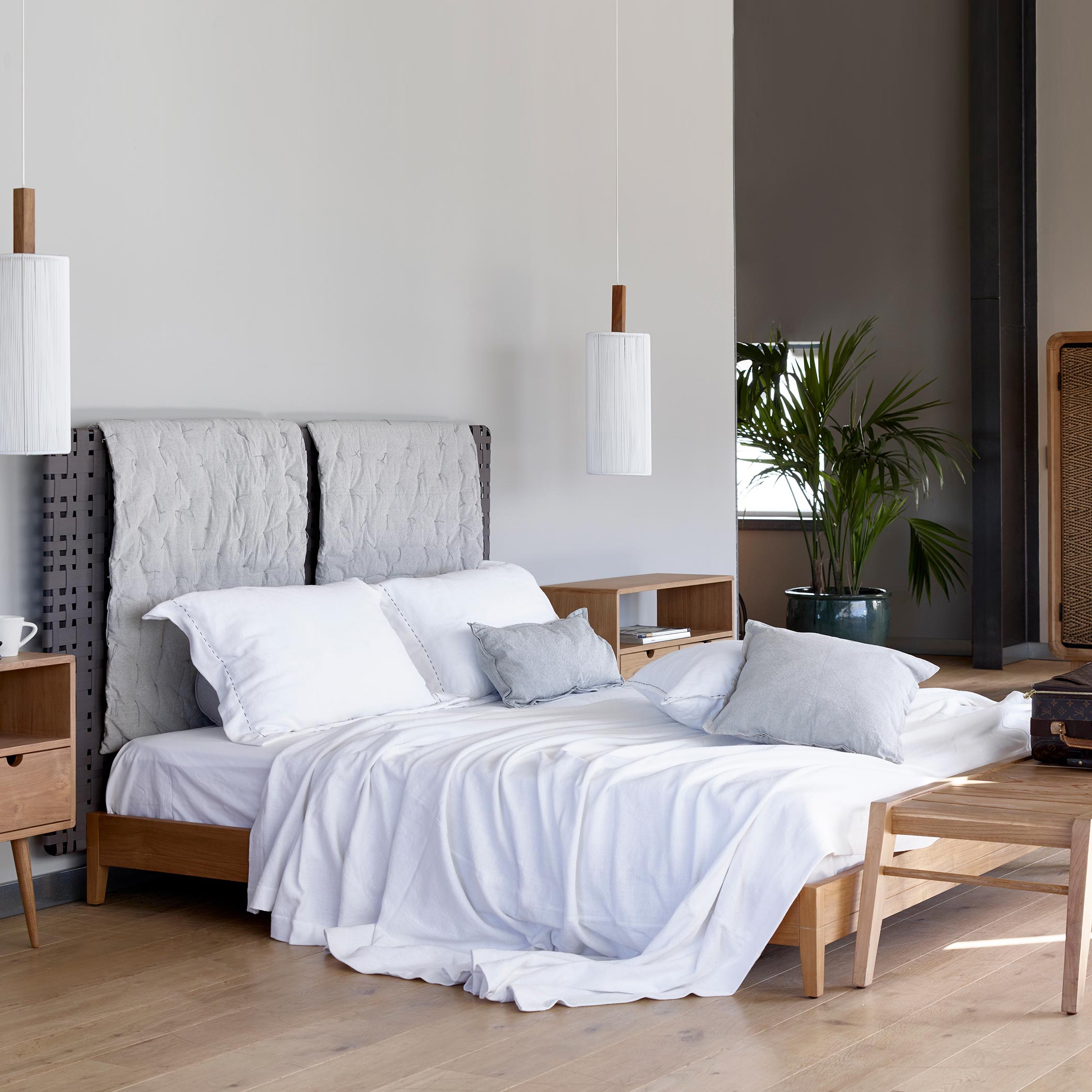 Display product Minerva Bedroom with straps - teak from manufacturer MARY&