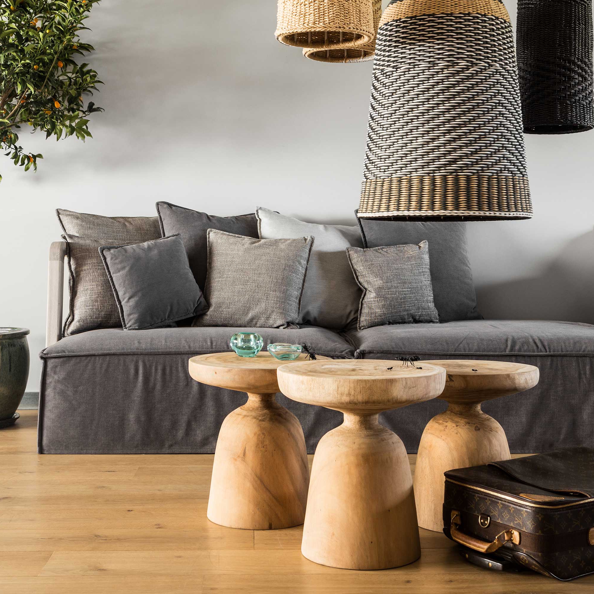 Display product Mr Gray Sofa - teak from manufacturer MARY&