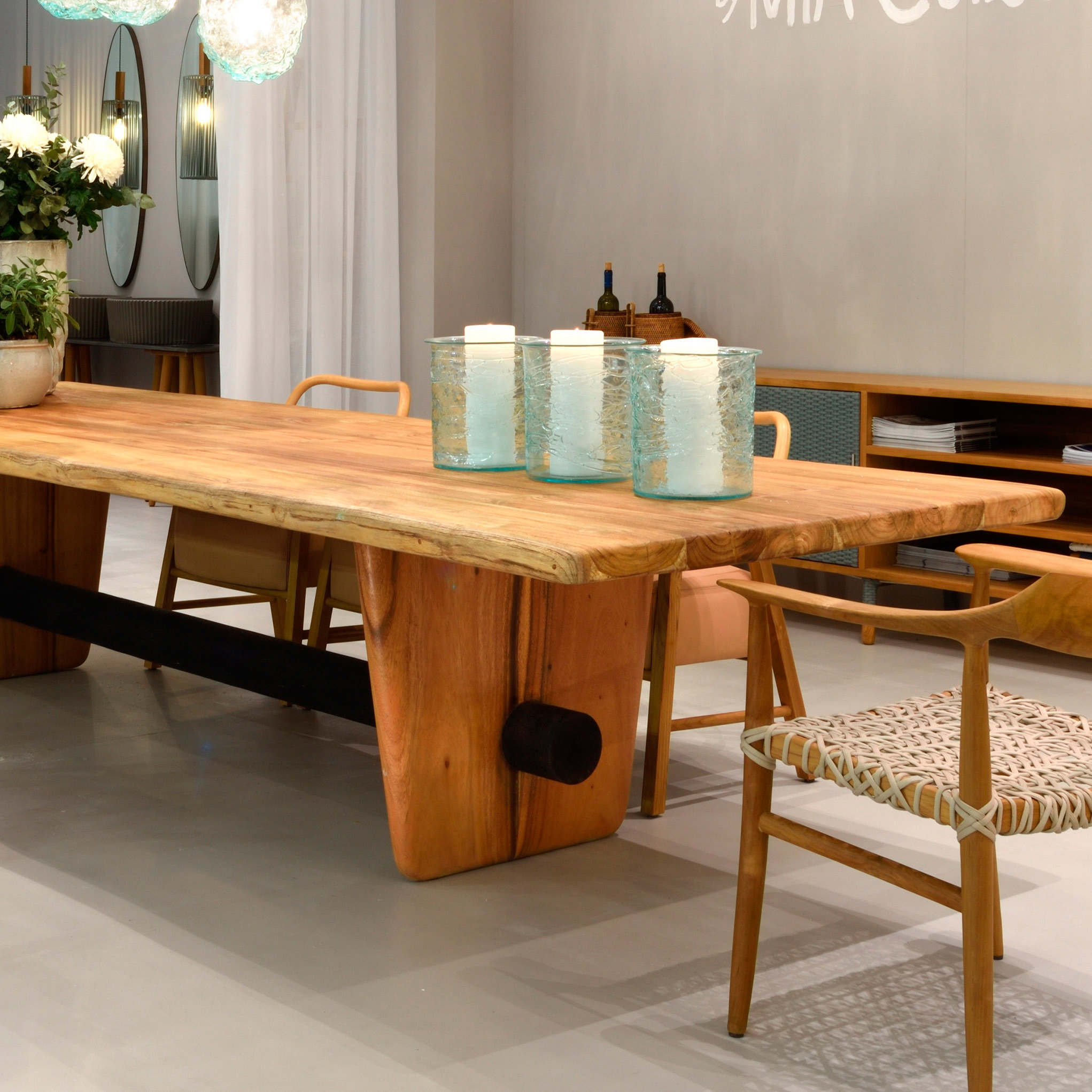 Vertoon produk mary's design mood | Seba Dining Table - teak van vervaardiger MARY&