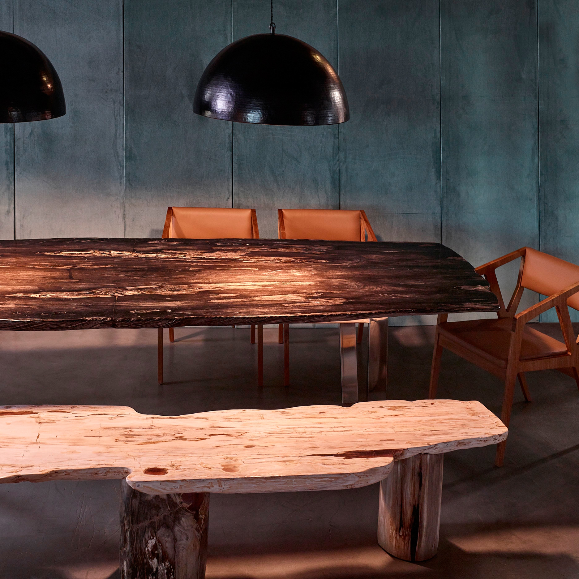 Mostra il prodotto mary's design mood | Petrified Wood Dining Table with bench del produttore MARY&