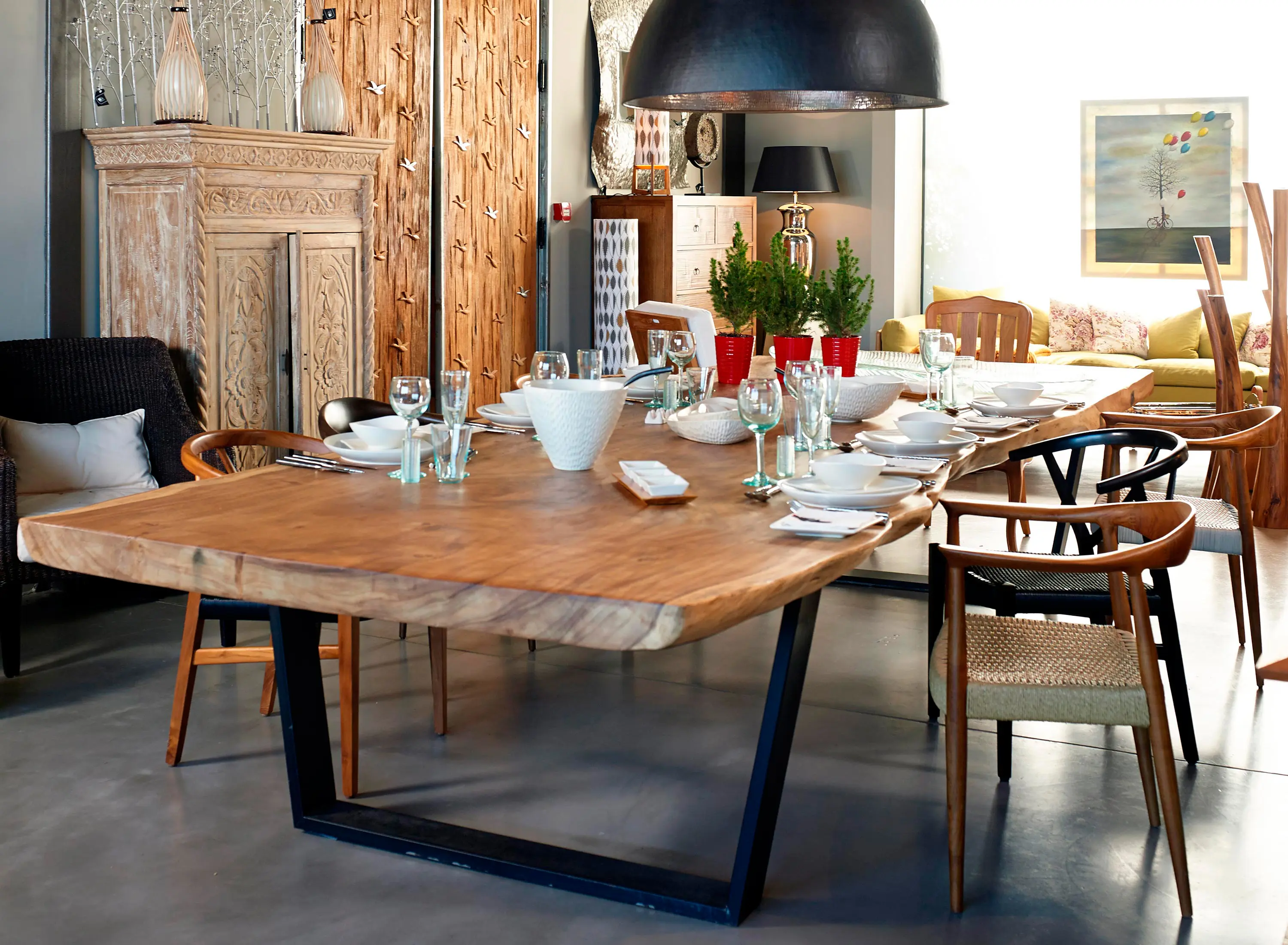 MARY& - mary's design mood | Ypsilon Dining Table - iron base
