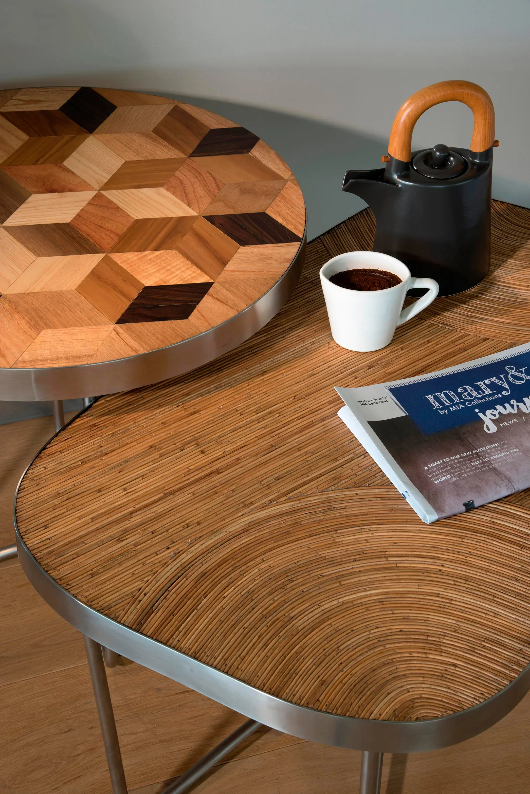 MARY& - mary's design mood | Cross Side Table - inox