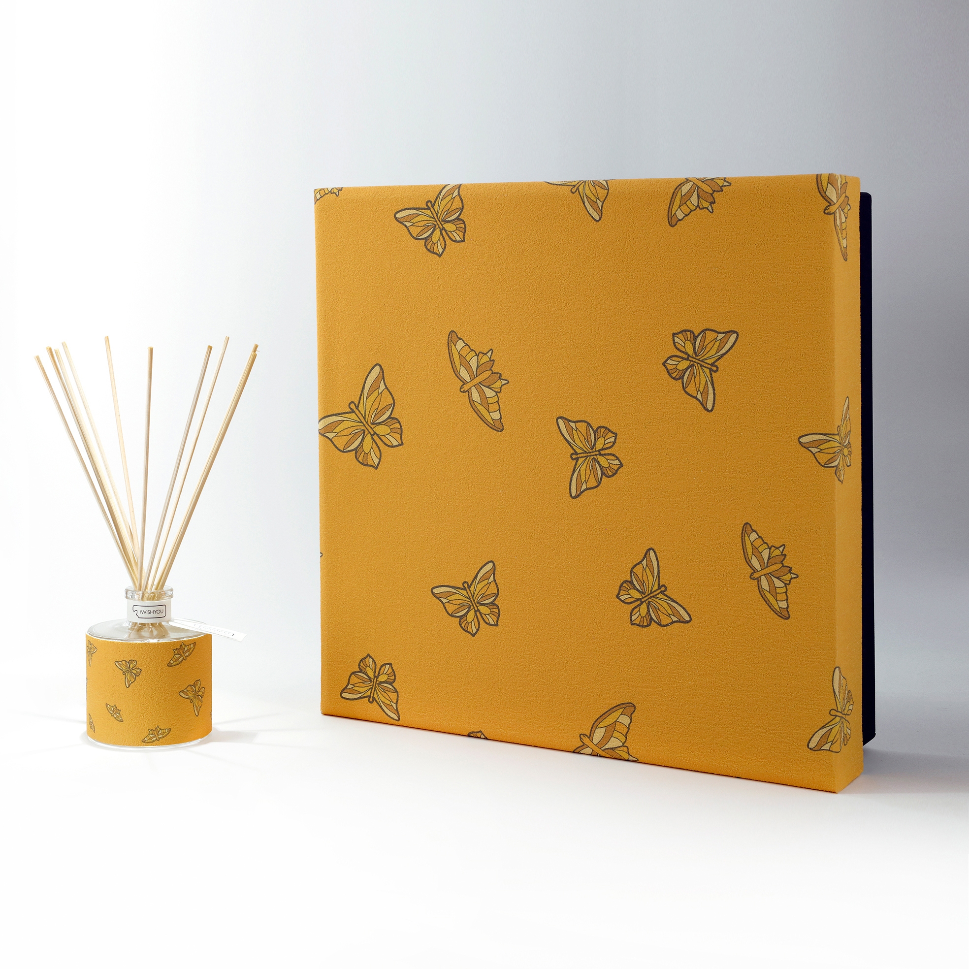 Mostra il prodotto De-sign | Premium Tabacco e Agrumi del produttore IWISHYOU