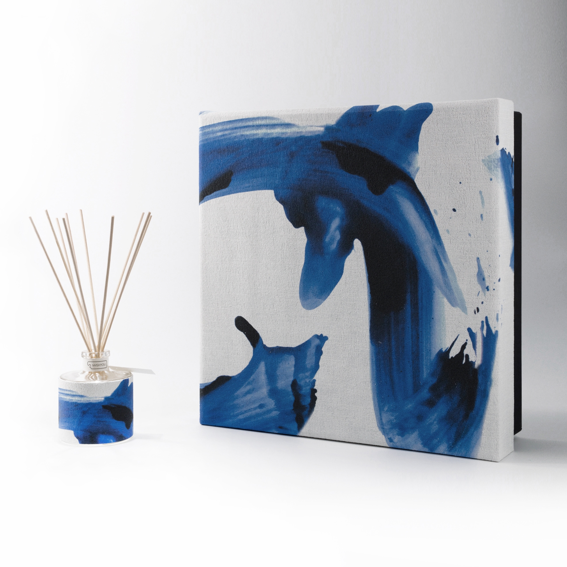 Display product Delft Blue | Premium Uva e Mirtilli from manufacturer IWISHYOU
