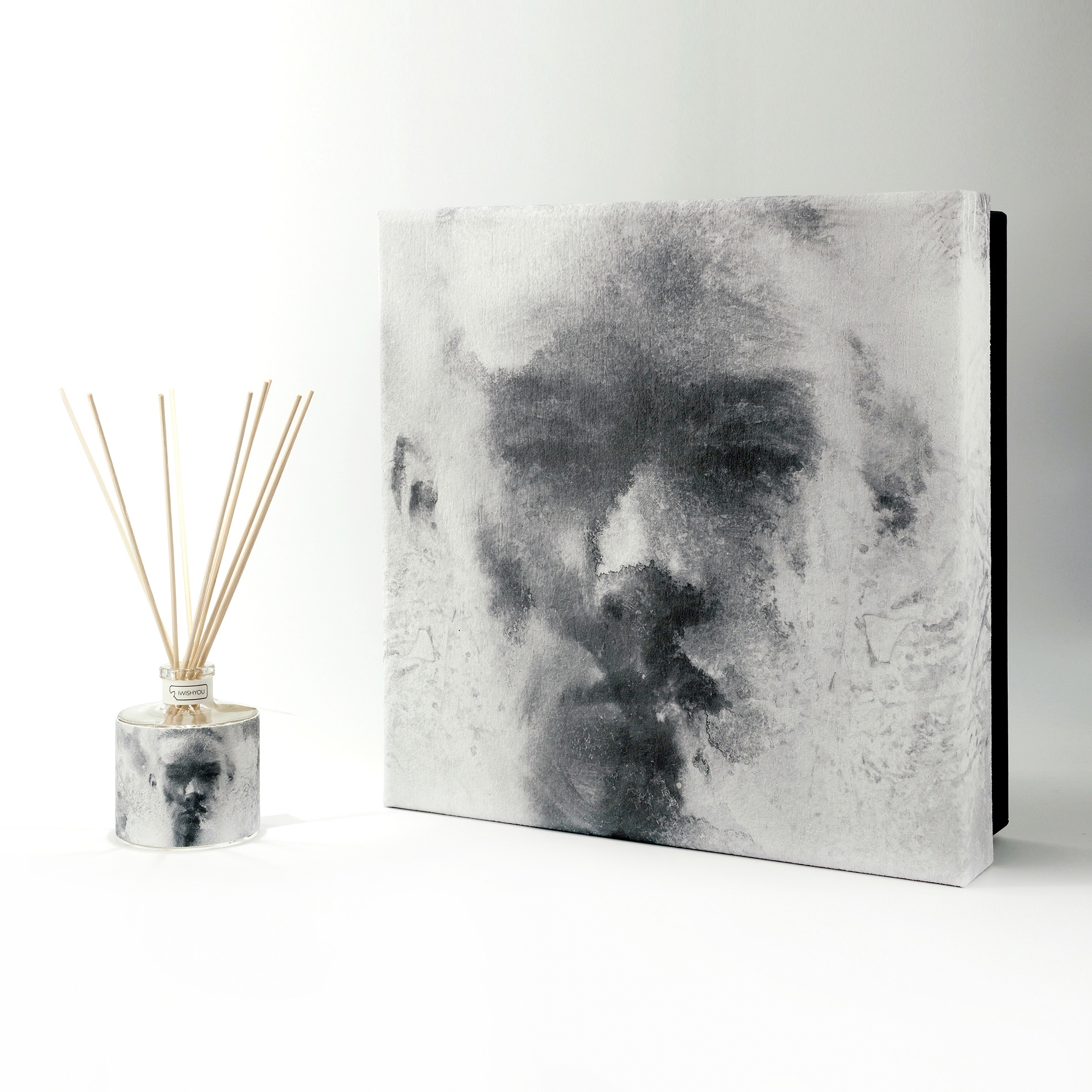 Mostra il prodotto Floating | Premium Tabacco e Agrumi del produttore IWISHYOU