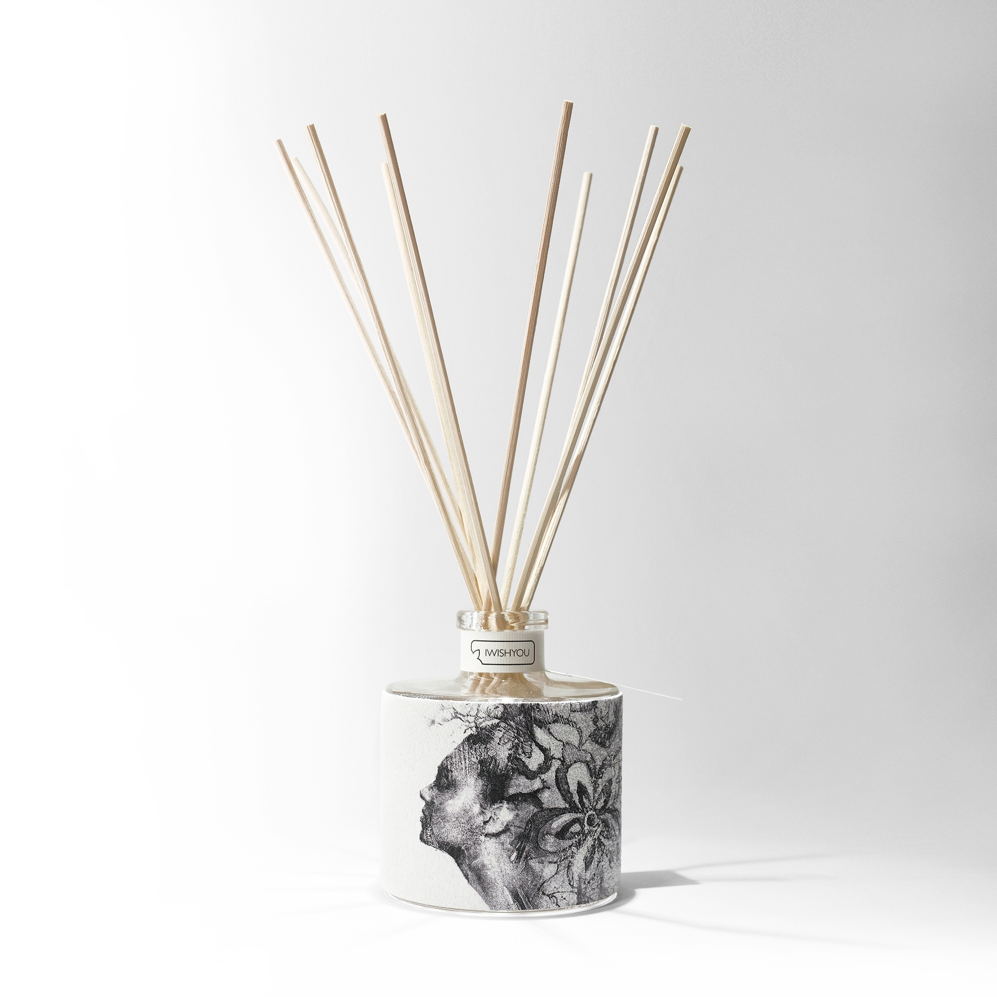 Mostra il prodotto Floating | Prestige Uva e Mirtilli del produttore IWISHYOU