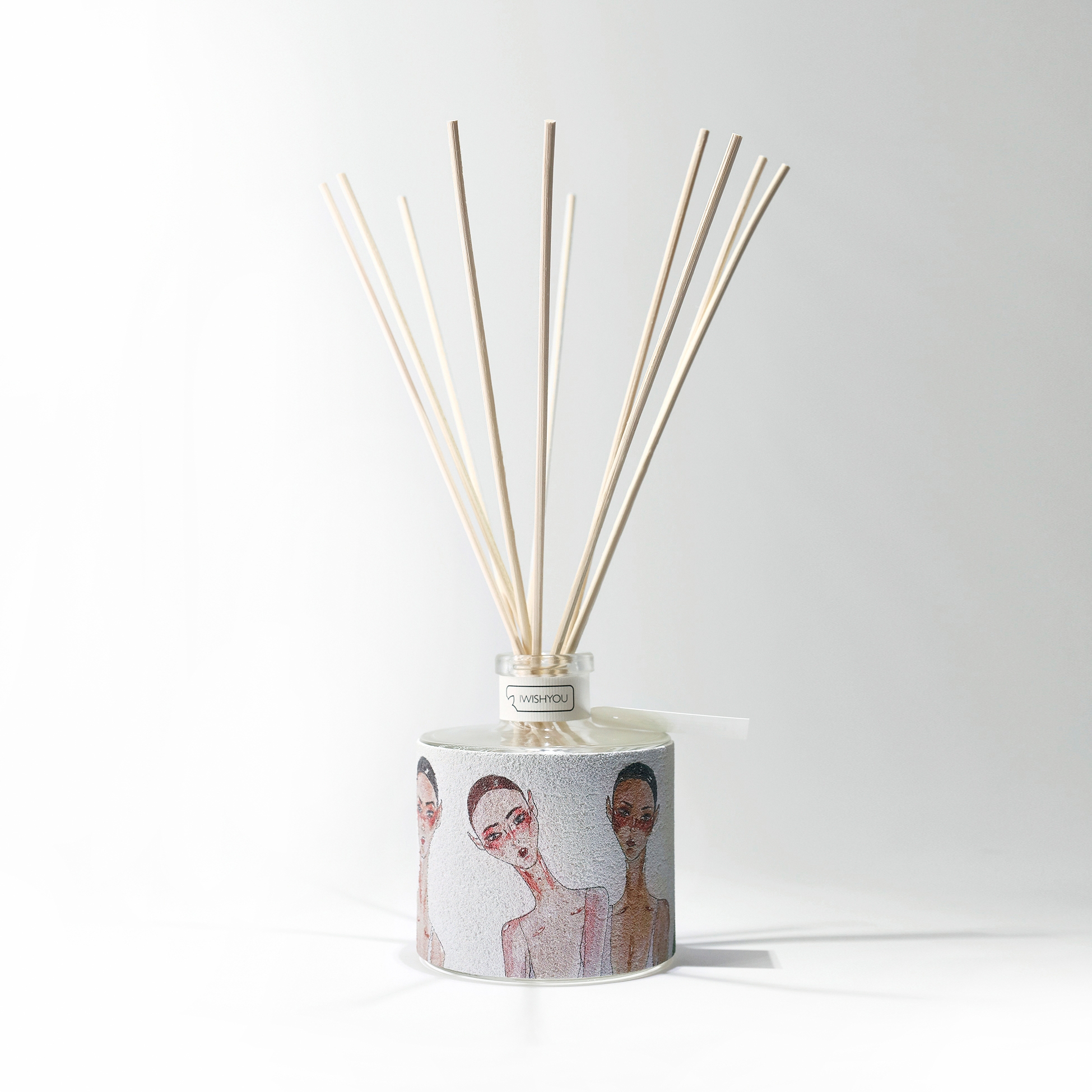 Mostra il prodotto Girls | Prestige Tabacco e Agrumi del produttore IWISHYOU