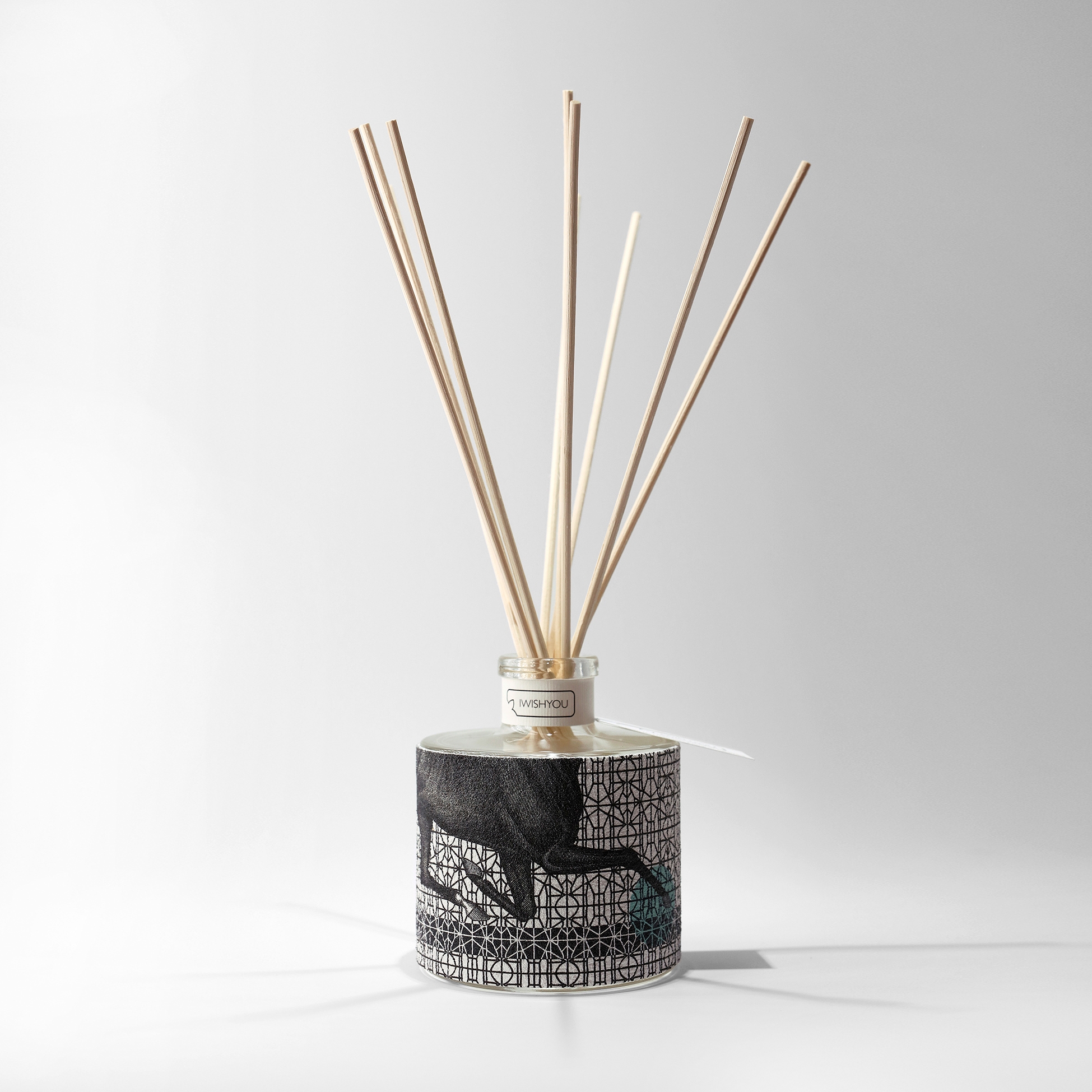 Mostra il prodotto HERE & NOW | Prestige Uva e Mirtilli del produttore IWISHYOU