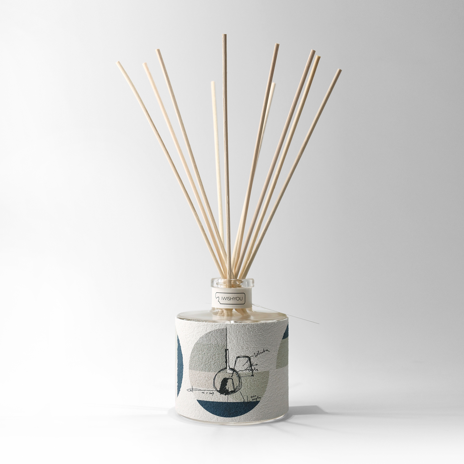 Mostra il prodotto SKETCH | Prestige Uva e Mirtilli del produttore IWISHYOU