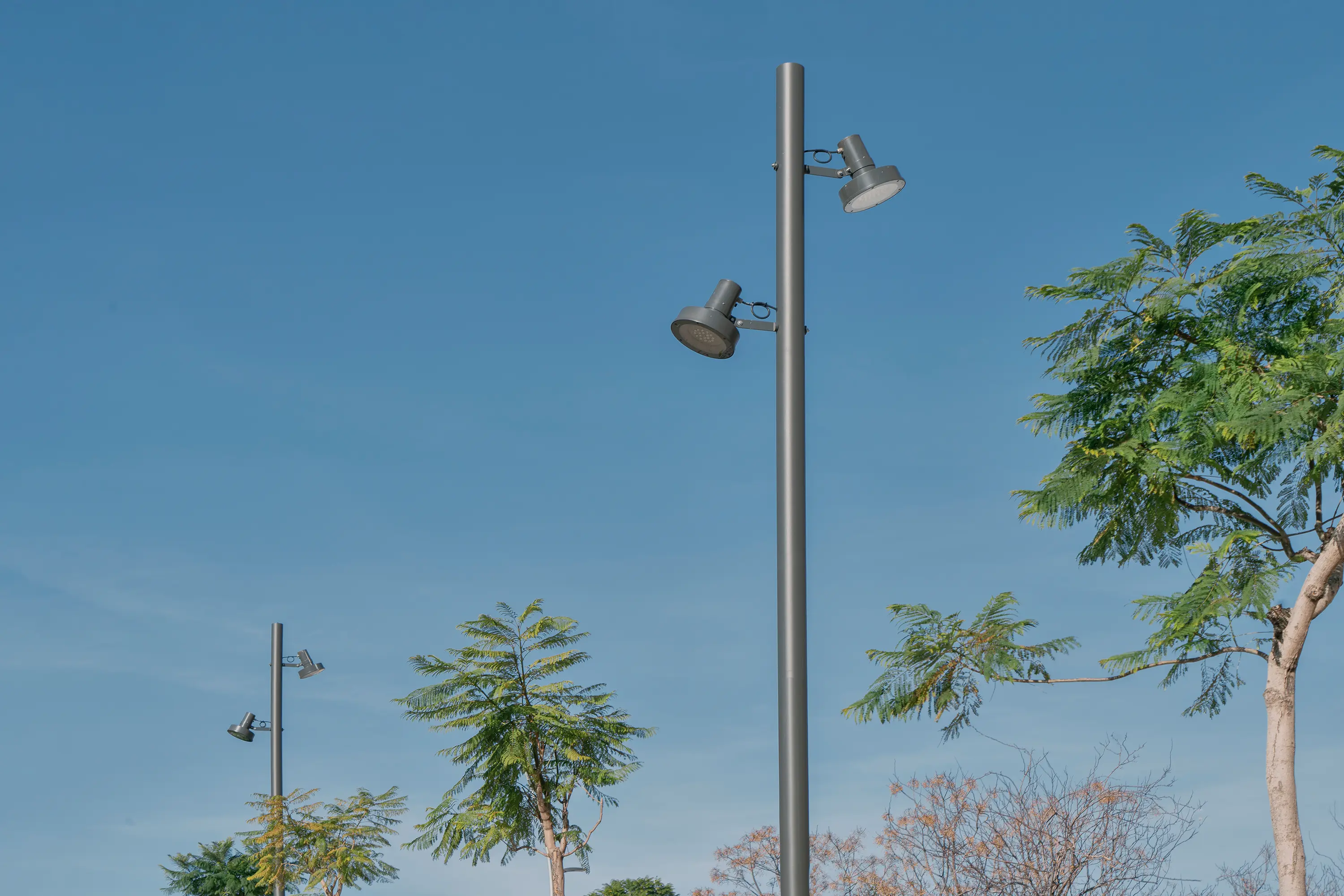 Urbidermis - Arne | Column lighting