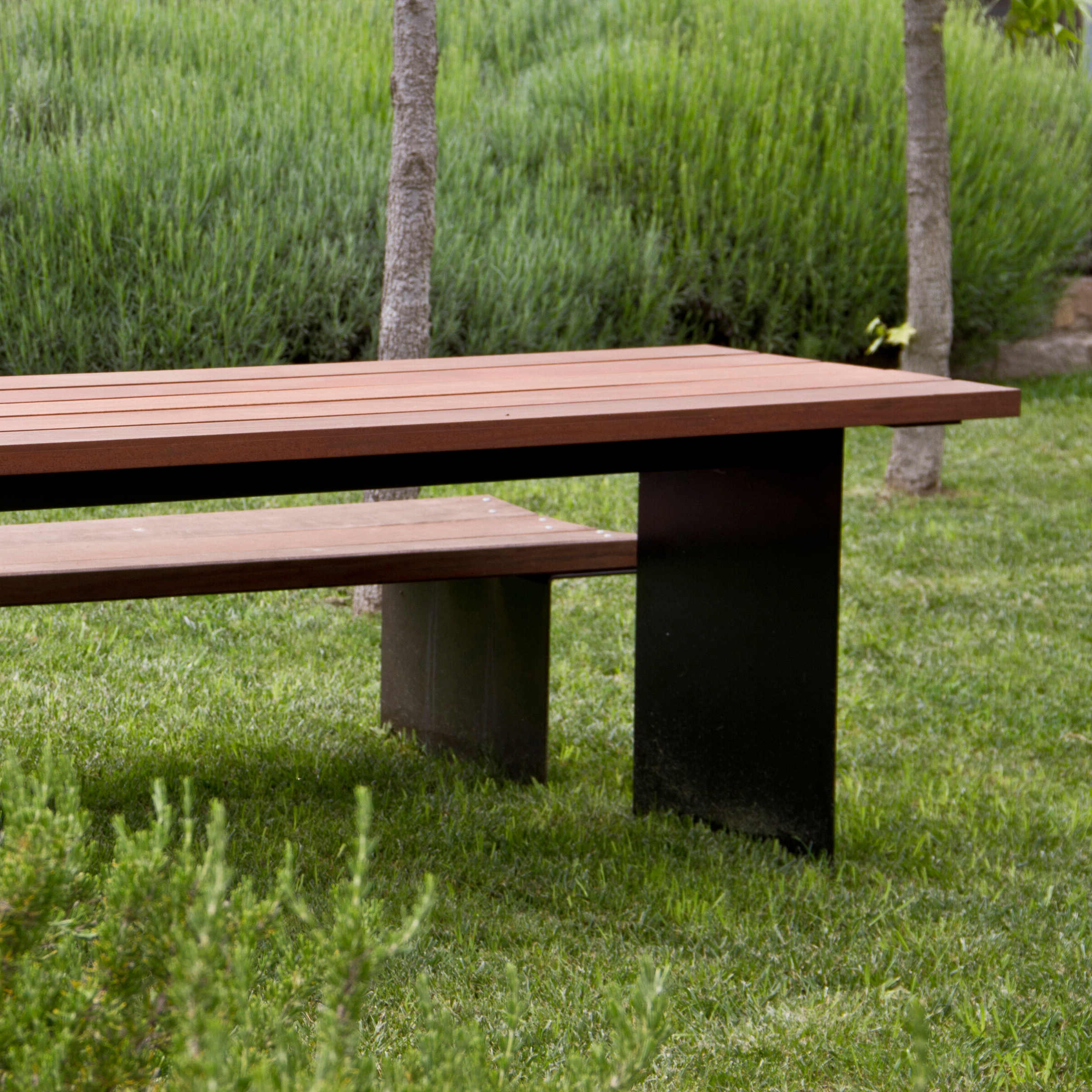 Afficher le produit Bancal | Table du fabricant Urbidermis