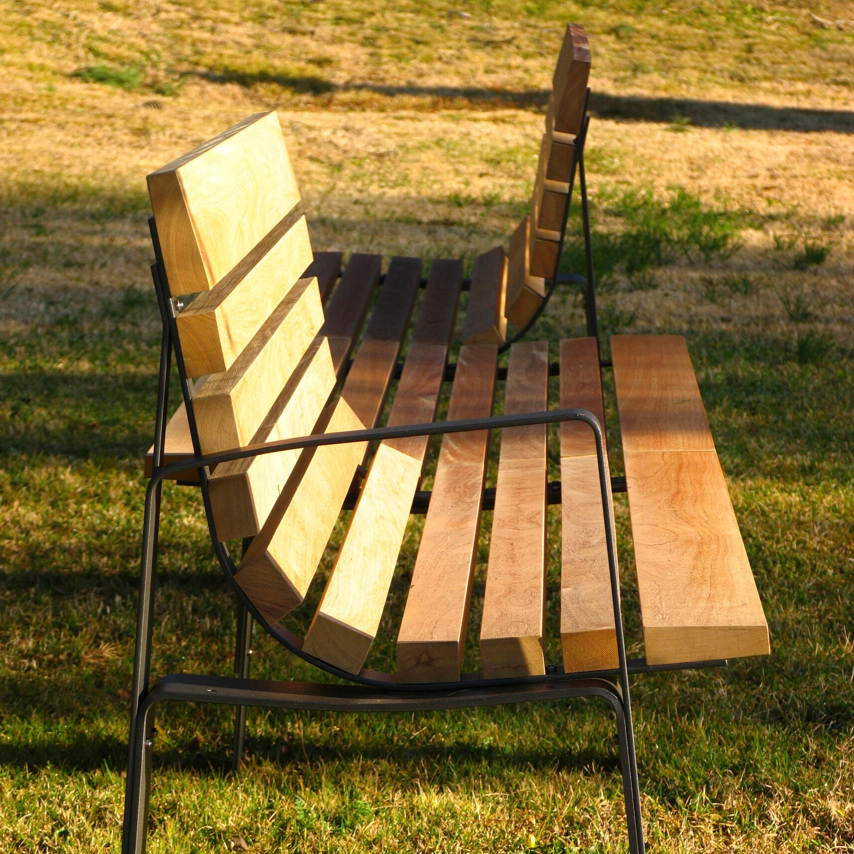 Display product Bilateral | Bench from manufacturer Urbidermis