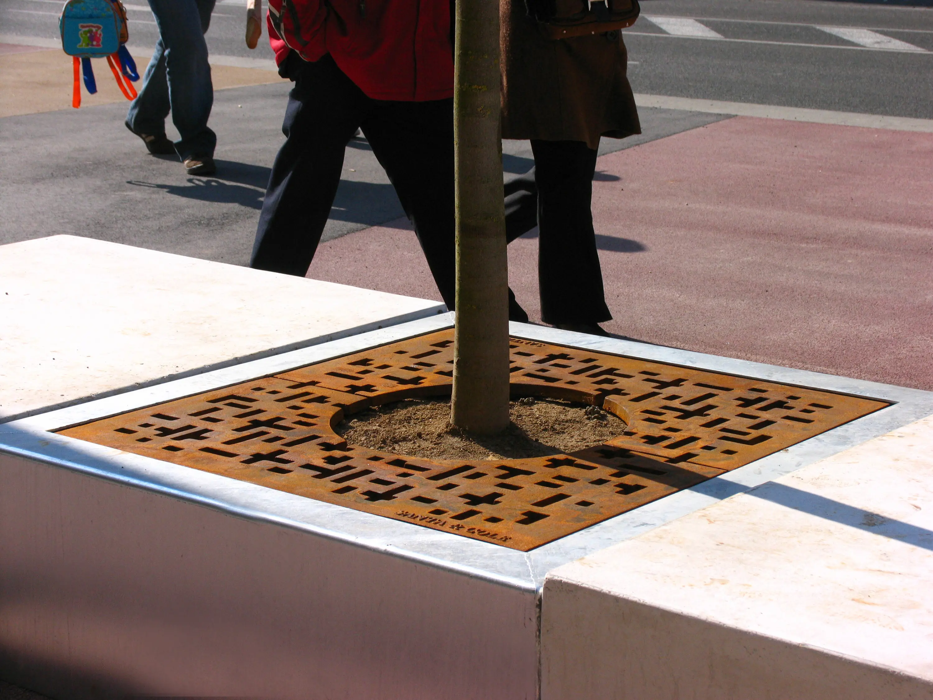 Urbidermis - Mondrian | Tree grate