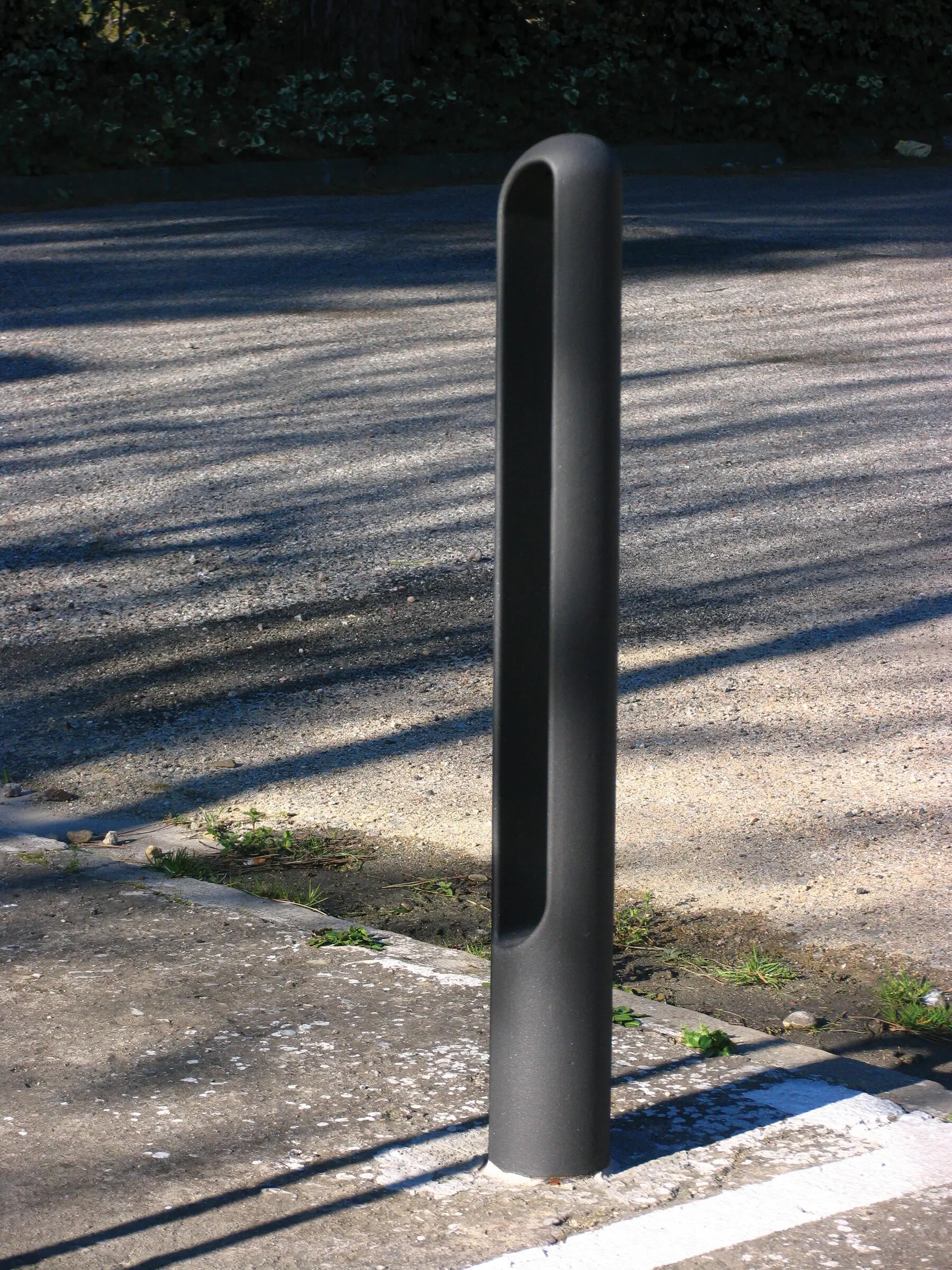 Urbidermis - Sammy | Bollard