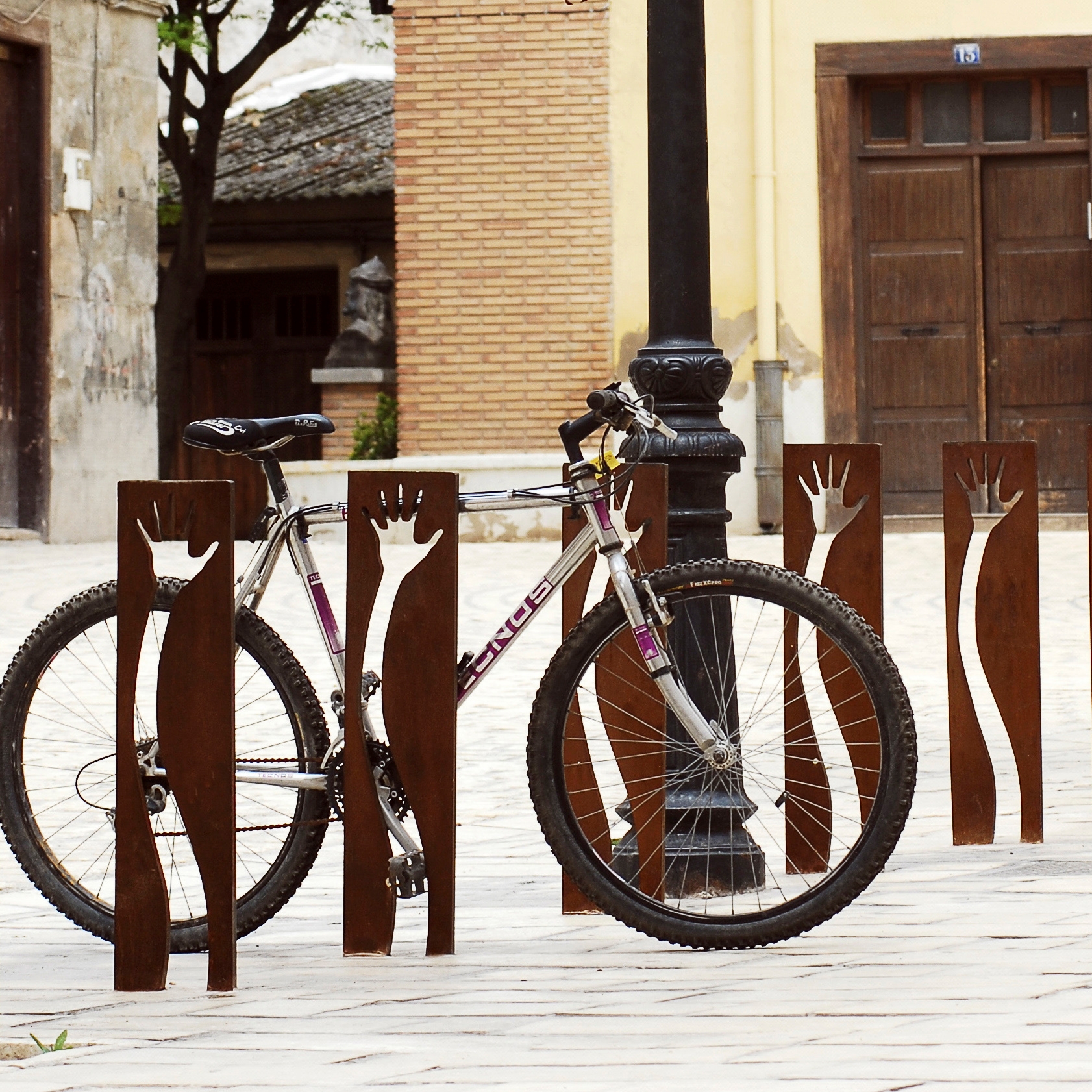 Display product Táctil | Bicycle rack from manufacturer Urbidermis