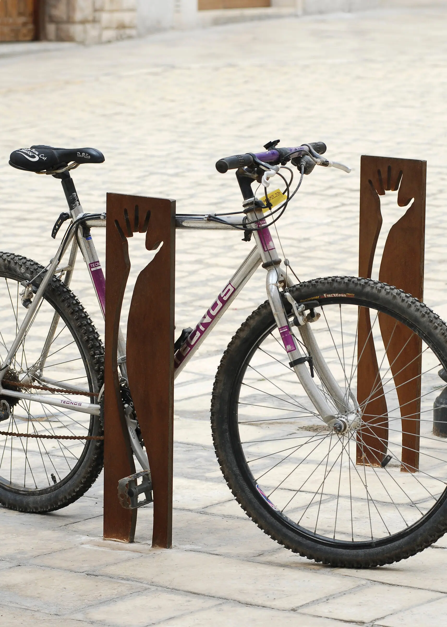 Urbidermis - Táctil | Aparcabicicleta