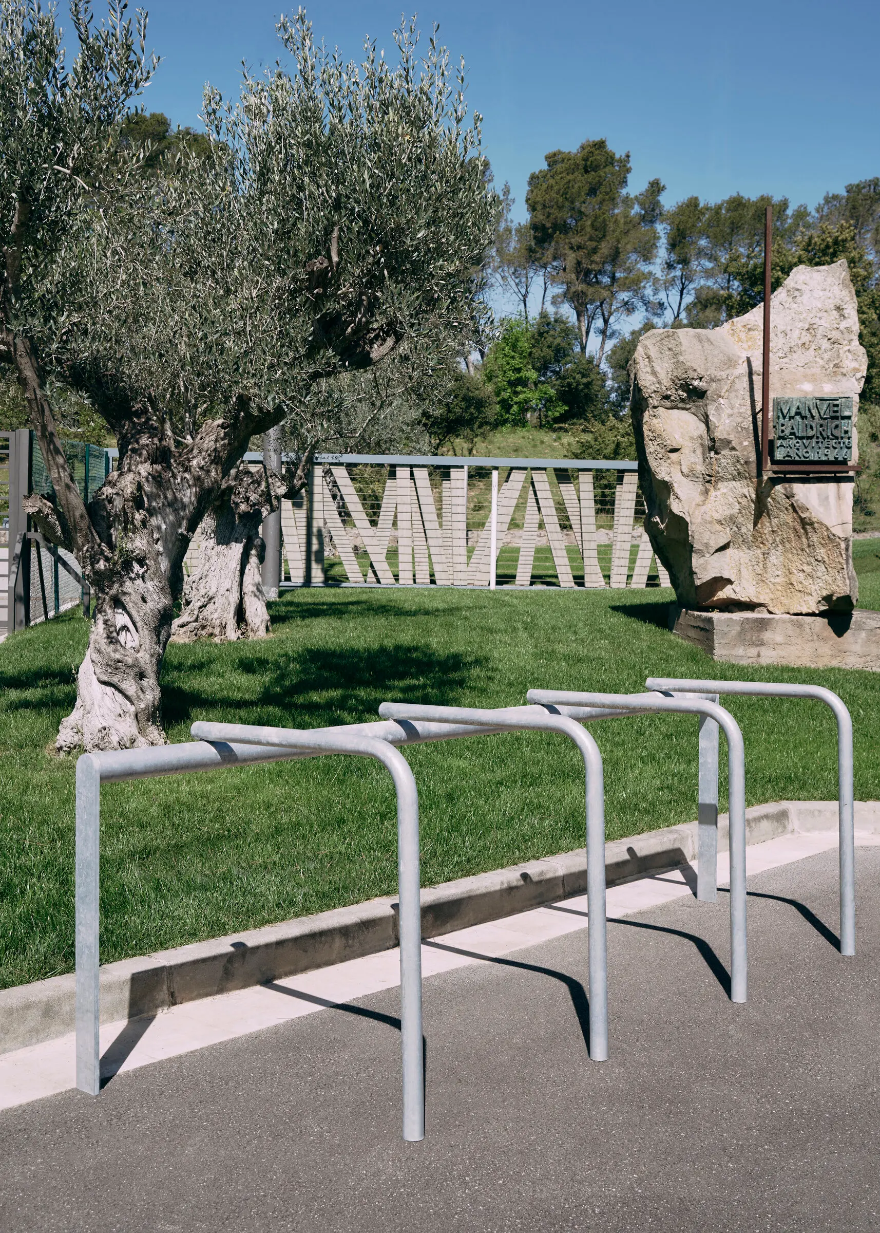 Urbidermis - Bicilínea U | Aparcabicicleta