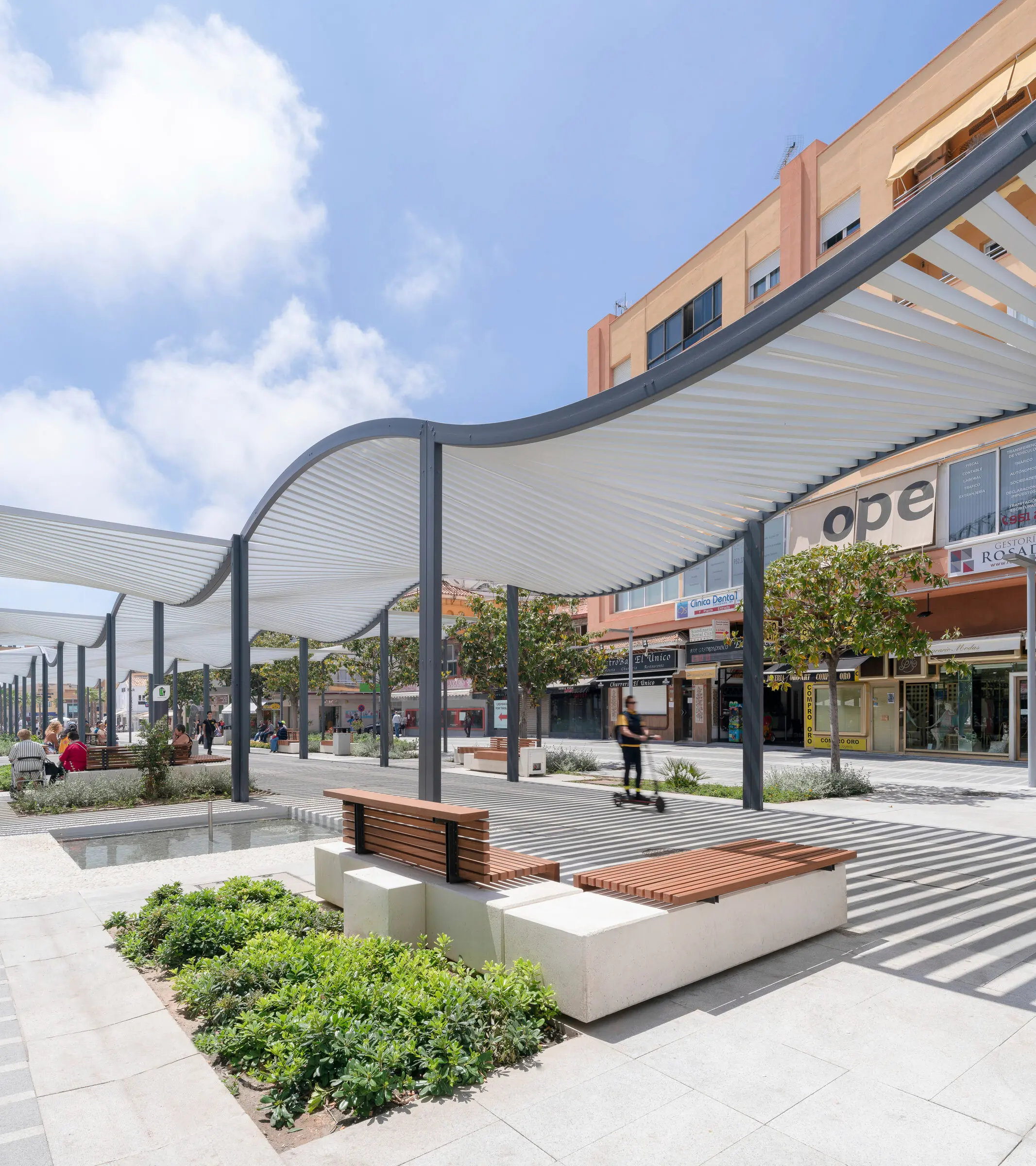 Urbidermis - Onda | Laubengänge