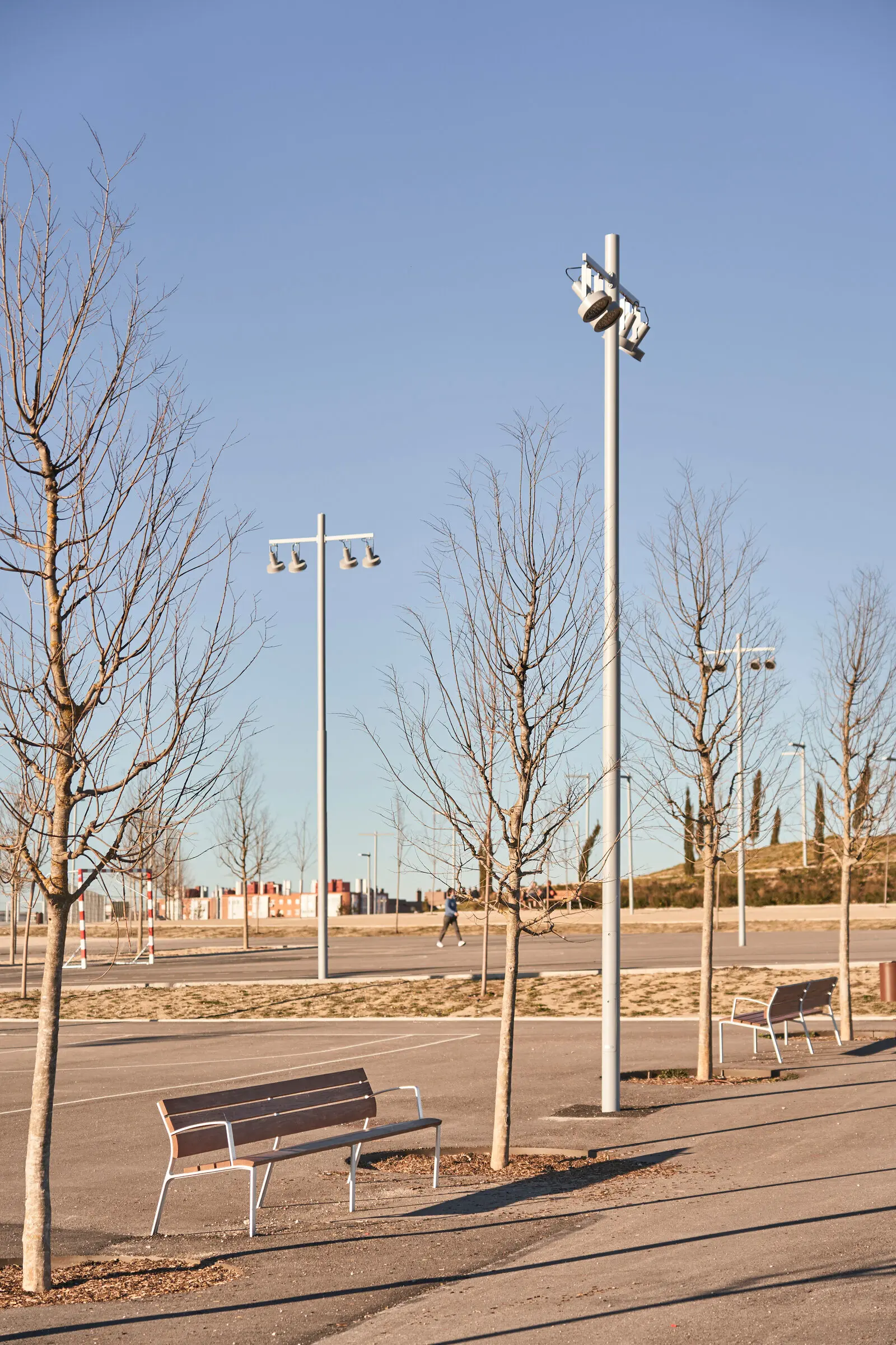 Urbidermis - Arne | Iluminación múltiple a columna