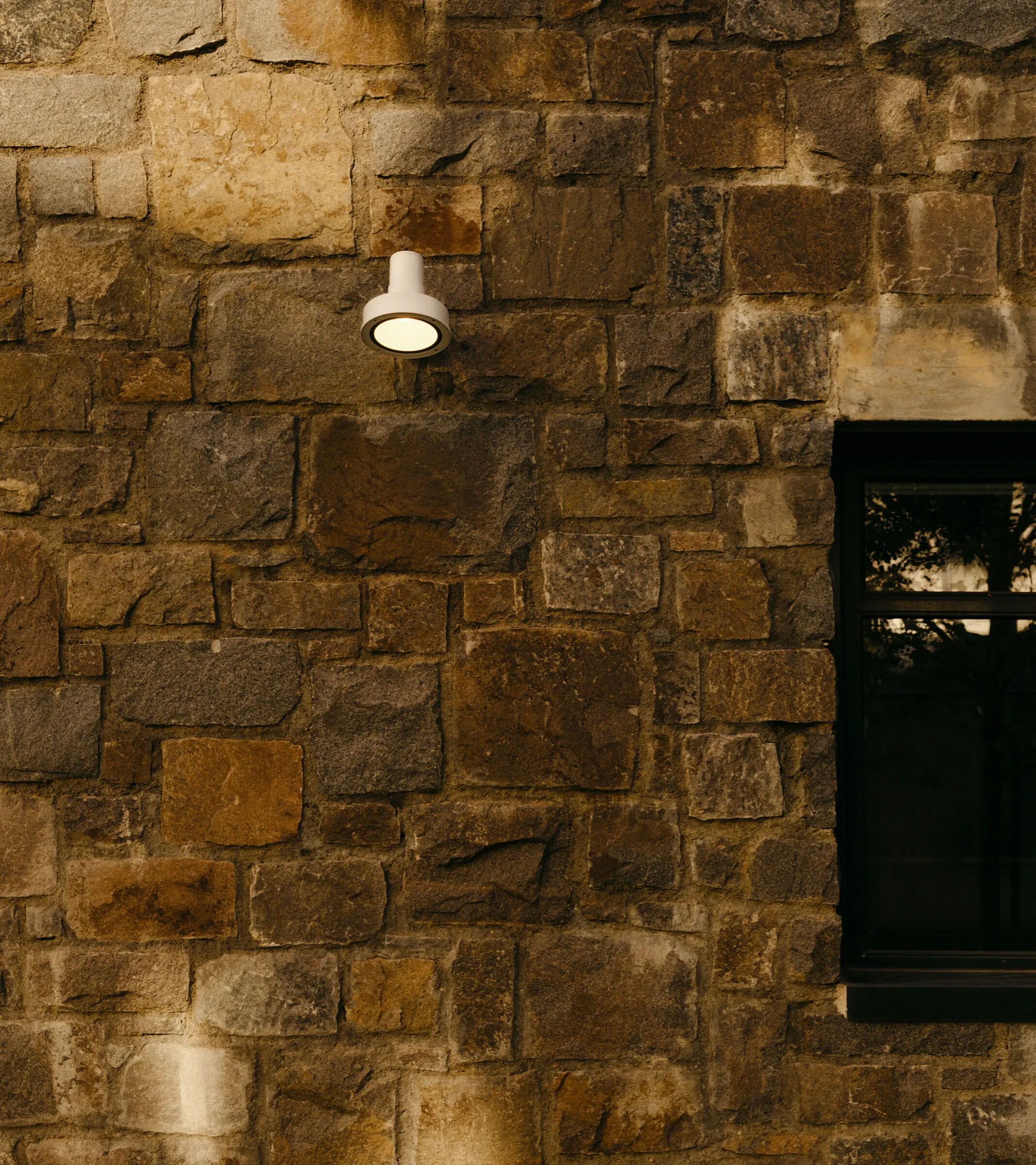 Urbidermis - Arne S | Outdoor wall lamps