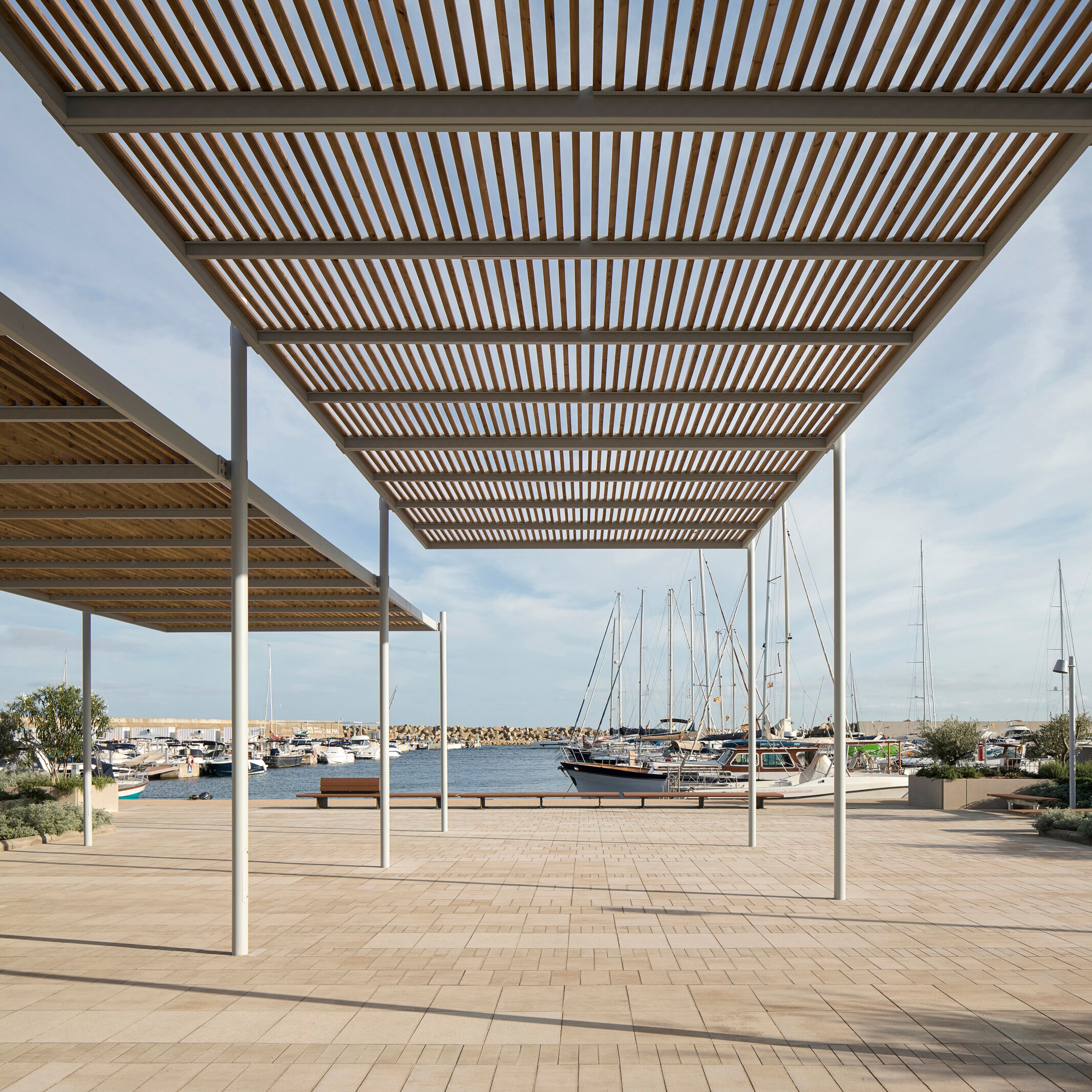 Display product Persol | Pergola from manufacturer Urbidermis