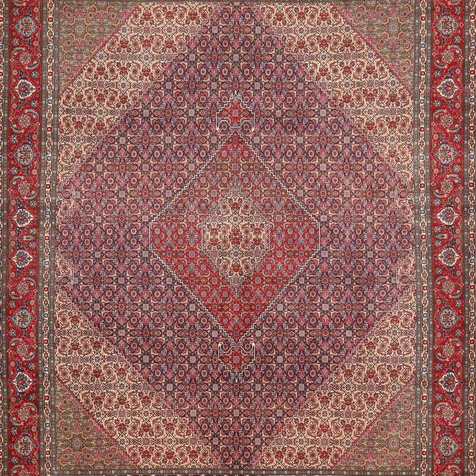 Display product Tabriz 40 Raj Fine Mahi from manufacturer Knotique