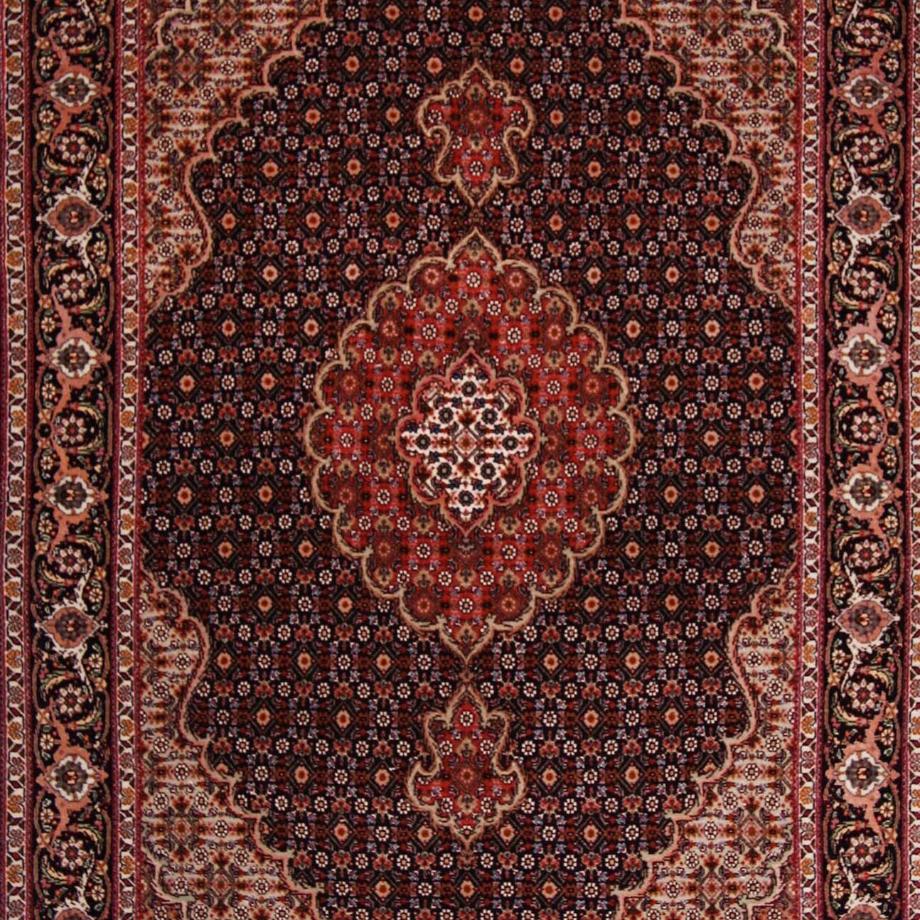 Display product Tabriz 50 Raj Fine Mahi from manufacturer Knotique