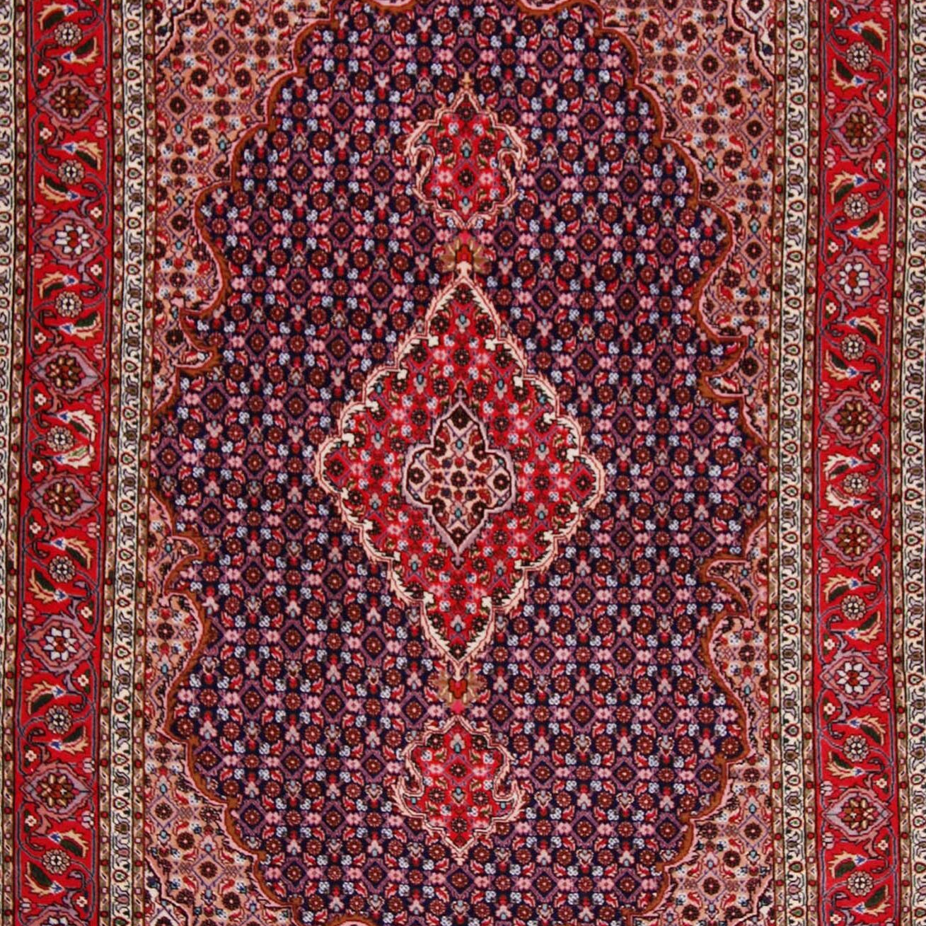 Display product Tabriz 50 Raj Fine Mahi from manufacturer Knotique