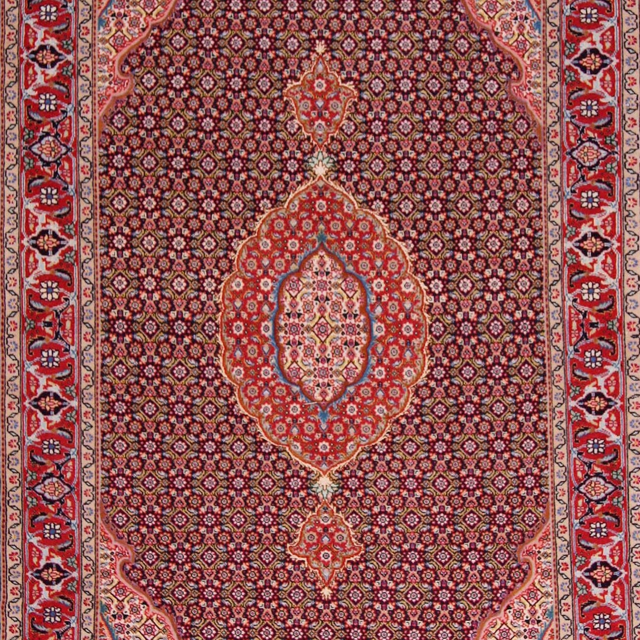 Display product Tabriz 50 Raj Fine Mahi from manufacturer Knotique