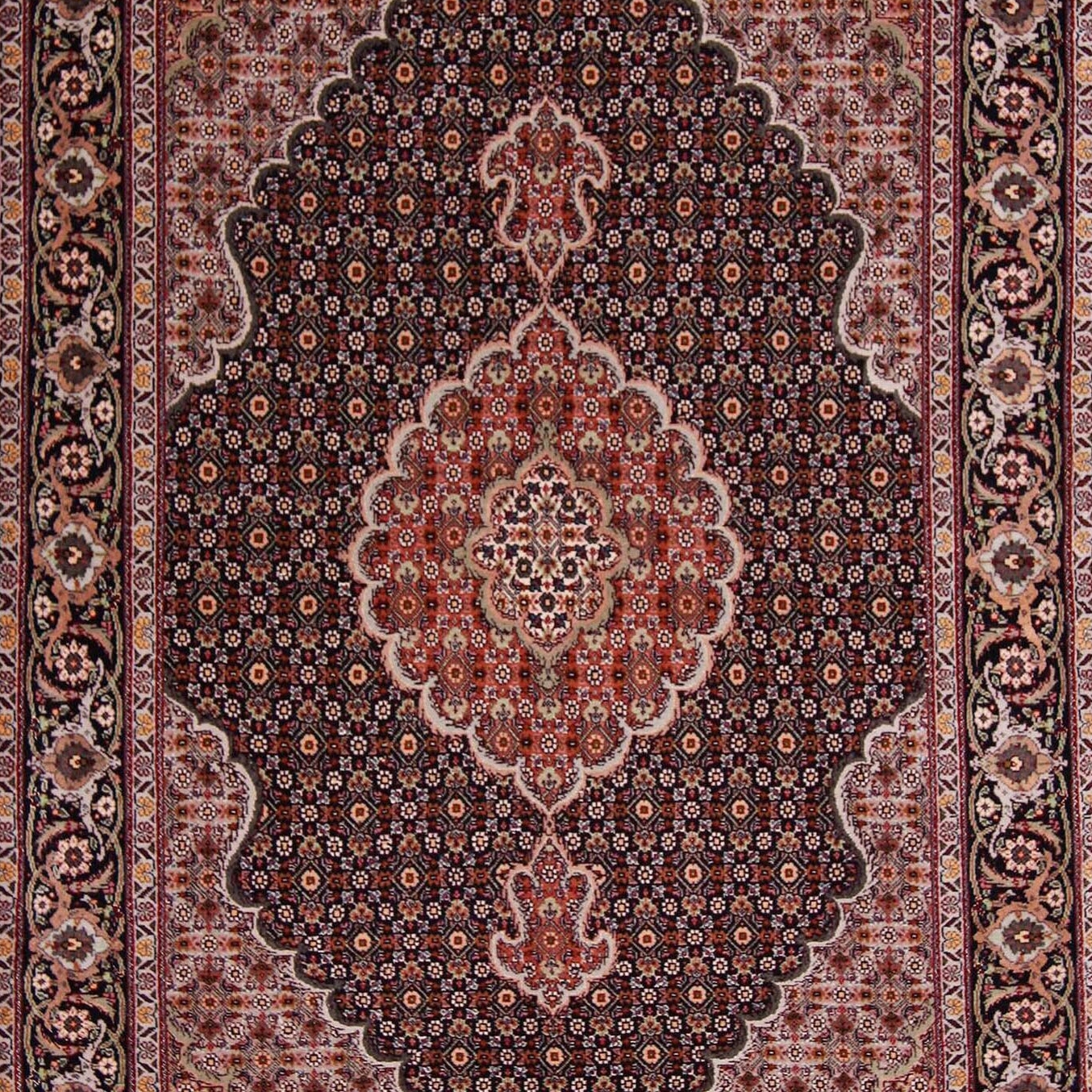 Display product Tabriz 50 Raj Fine Mahi from manufacturer Knotique