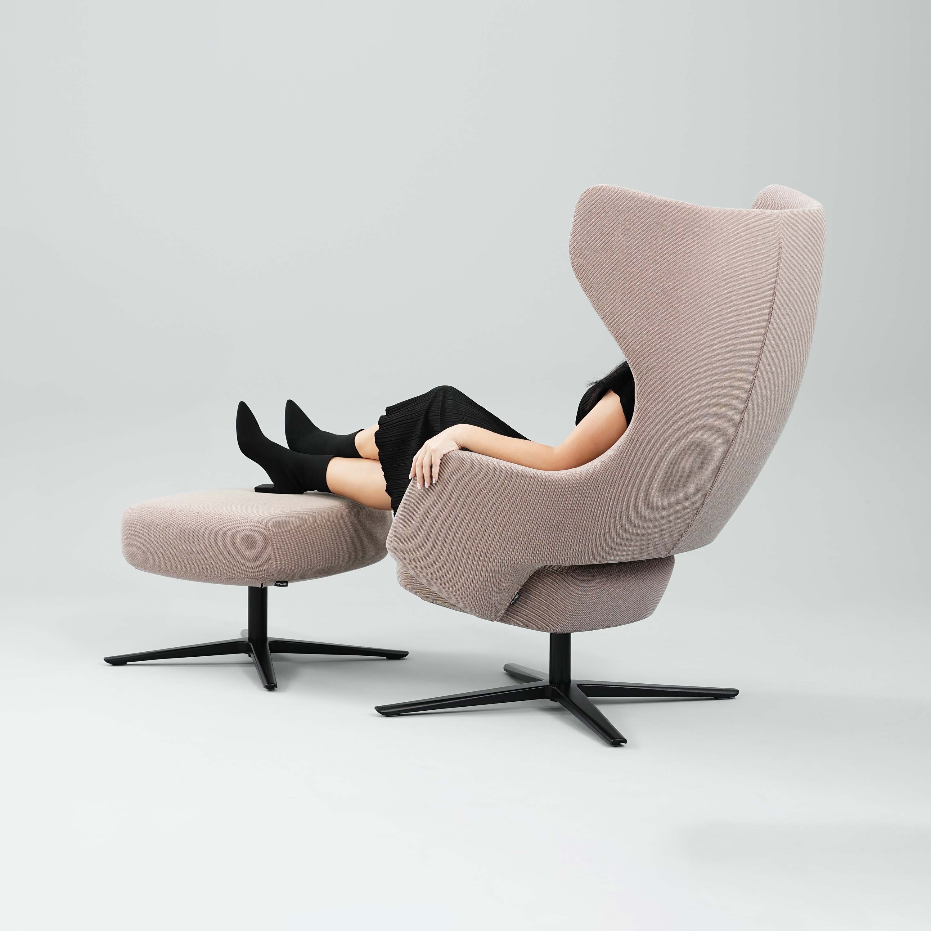 Sandie Lounge Chair with Ottoman