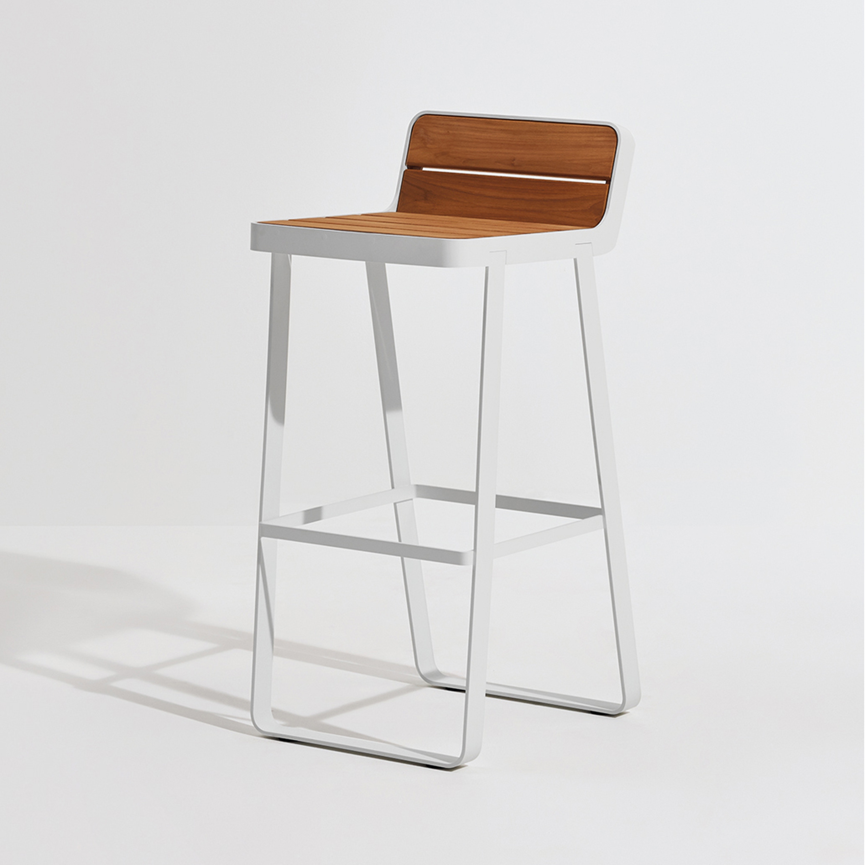 Vertoon produk Makemake | Stool (Teak) van vervaardiger Terraforma