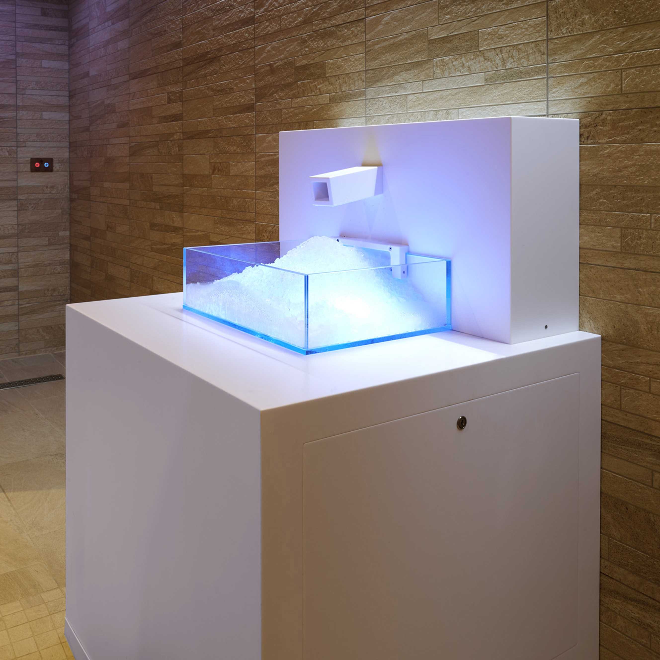 Display product Ice Fountain | Corian Ice from manufacturer Carmenta | The Wellness Industry