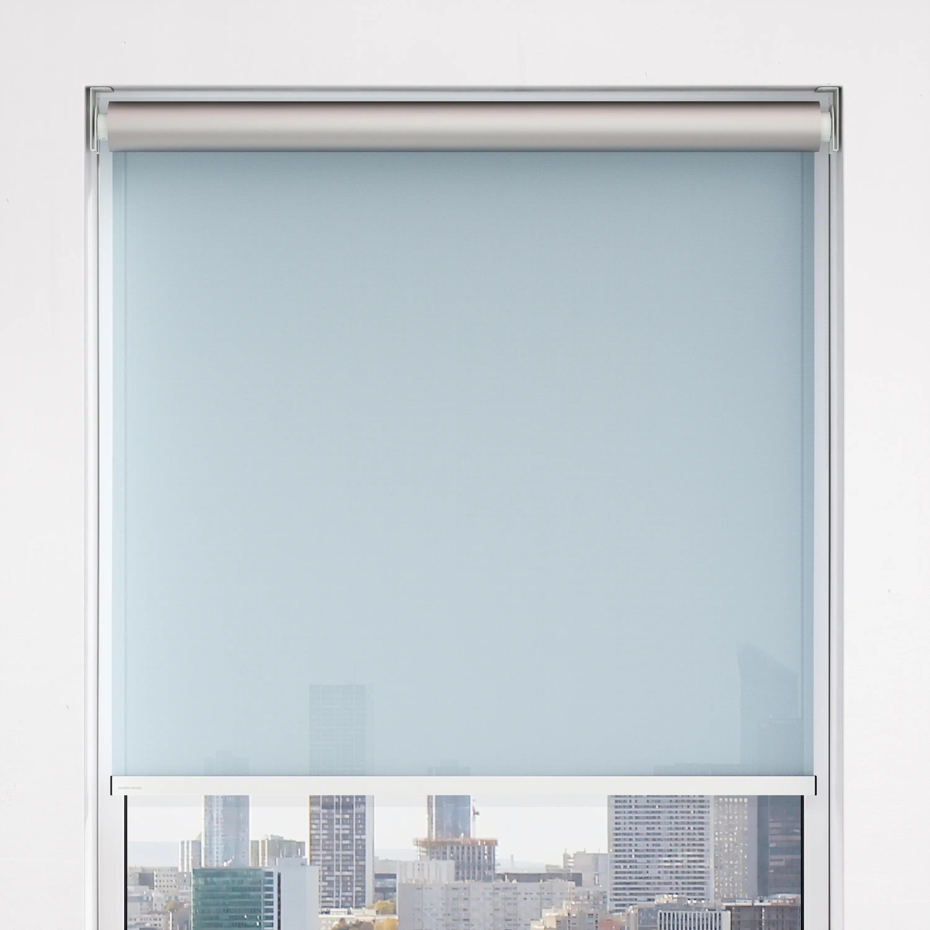 Kvadrat Shade - Minimal brackets, motor-operated - powder coated RAL 9003